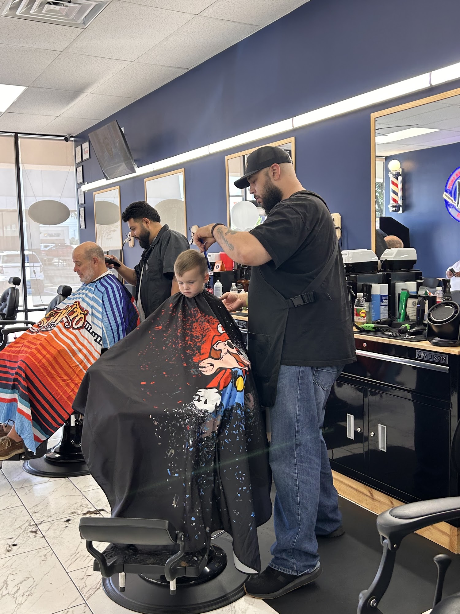 Daniel's Barber Shop Willis