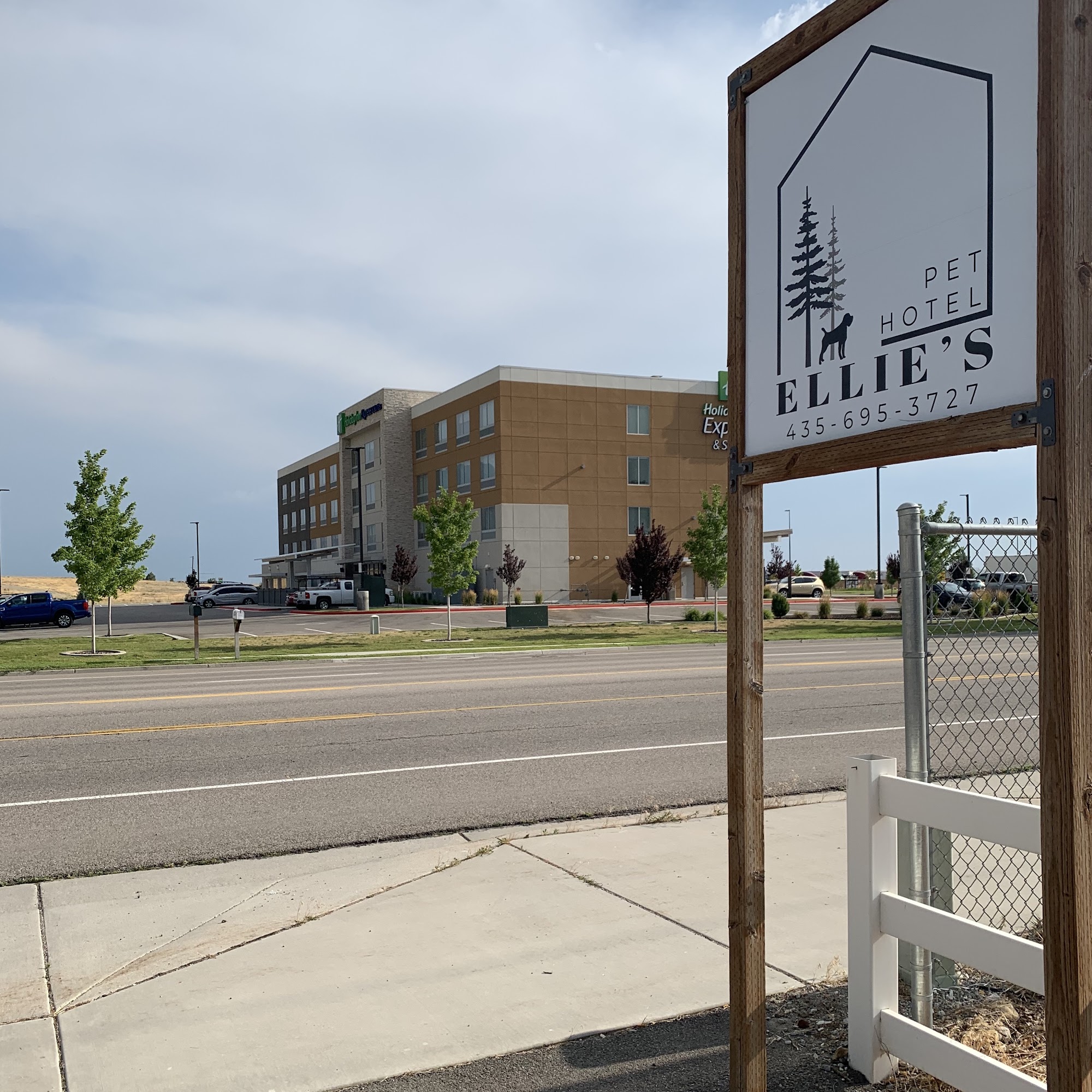 Ellie's Pet Hotel Brigham City