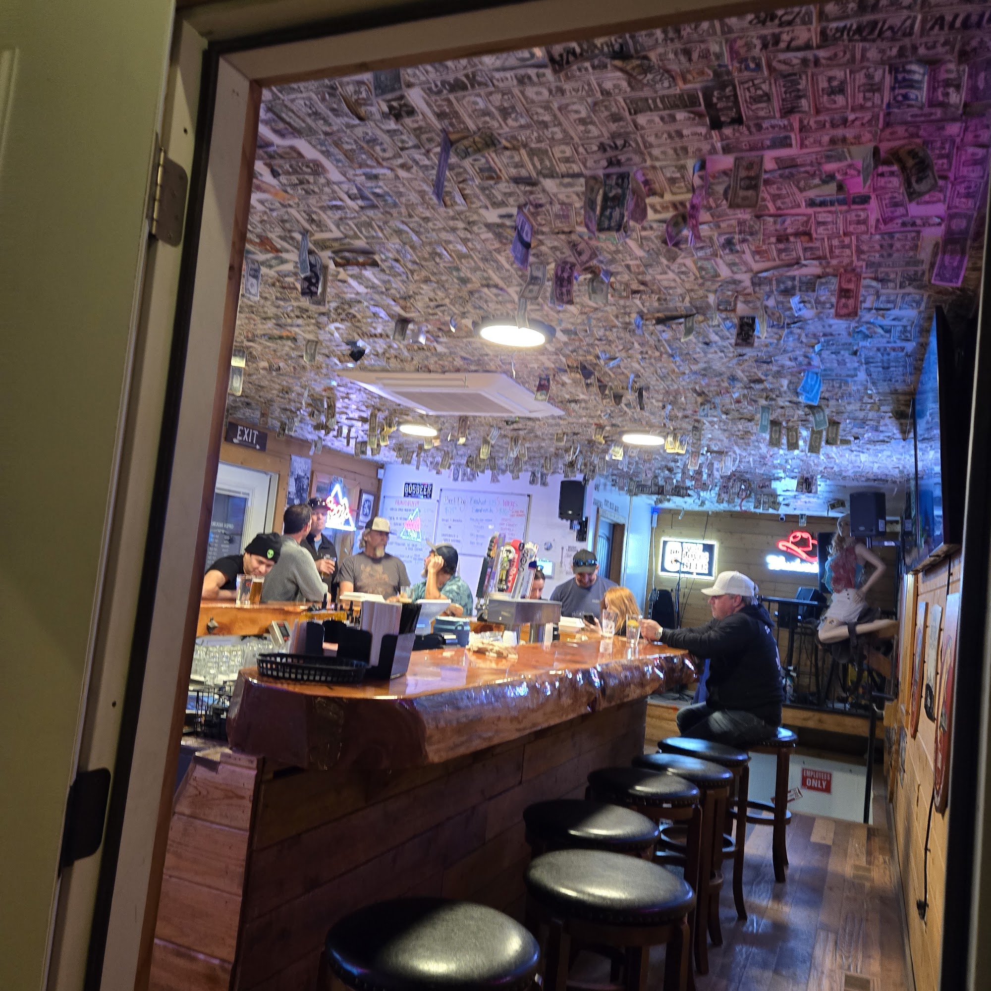 Saddlebag Saloon Eden