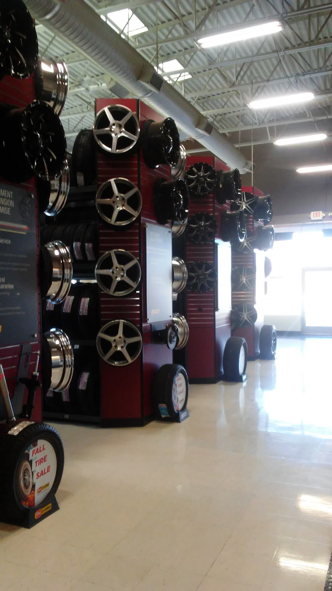 Les Schwab Tire Center