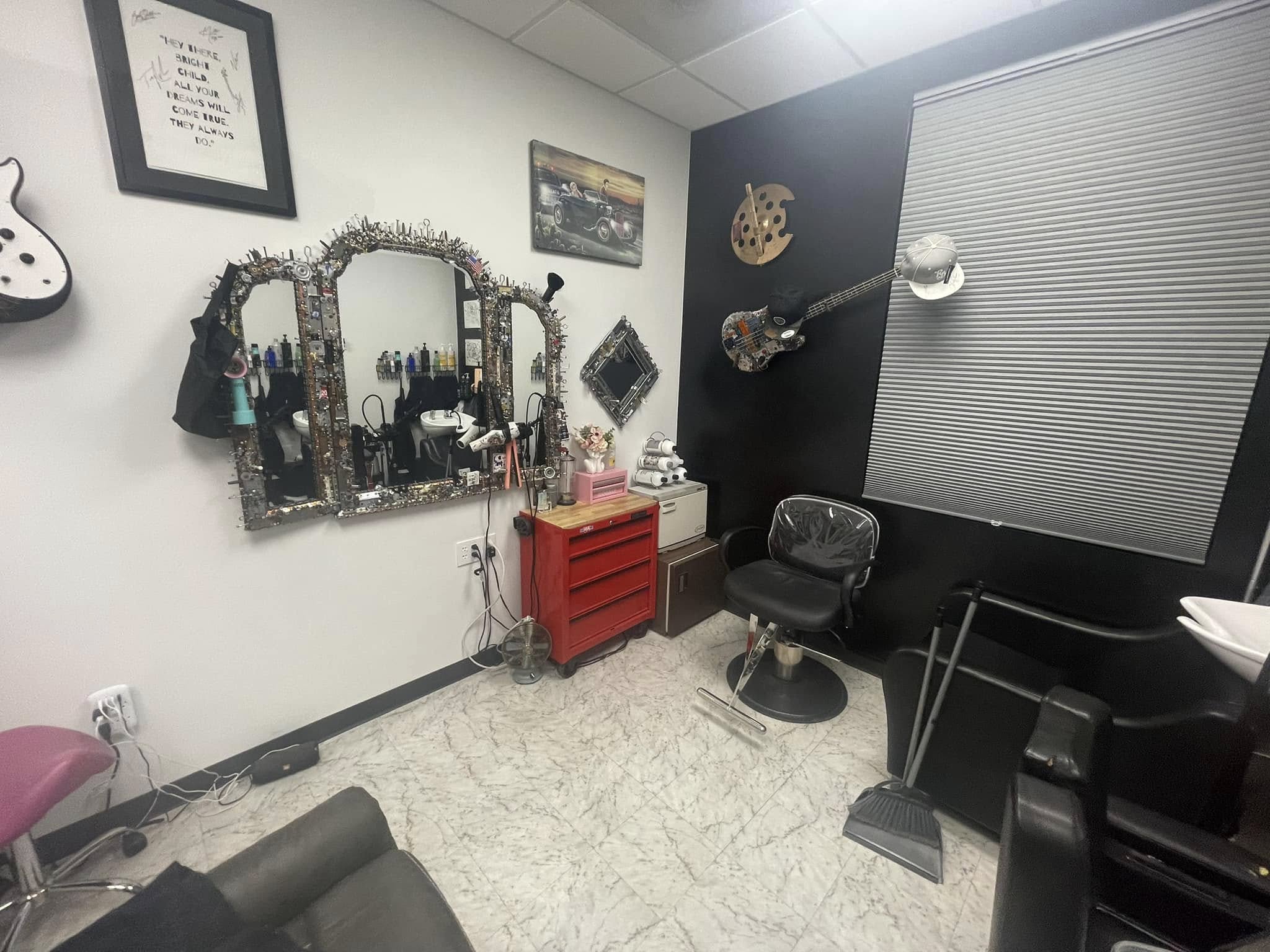 Cut, Curl up & Dye 939 US-89, Logan Utah 84321