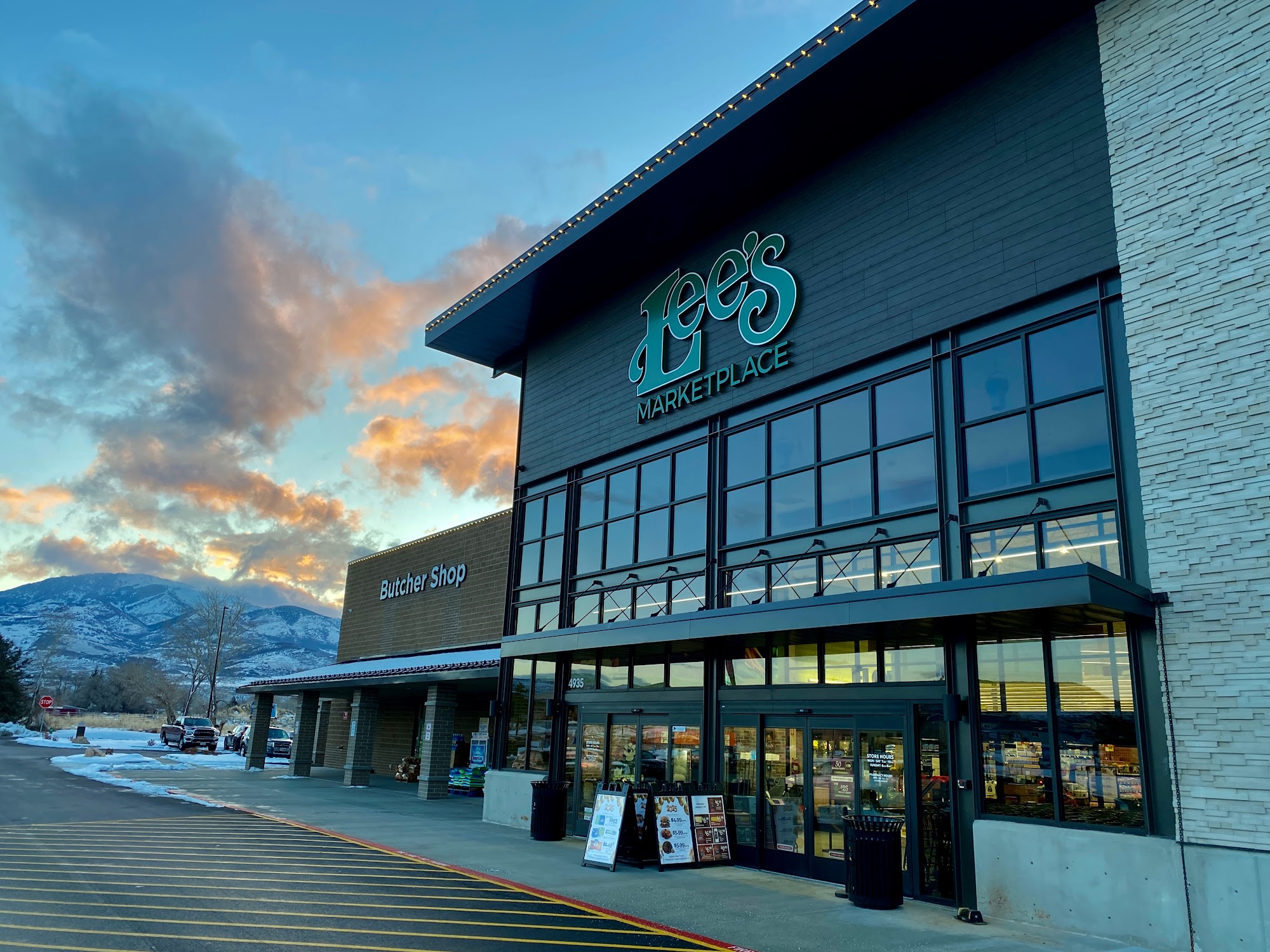 Lee's MarketPlace Mountain Green