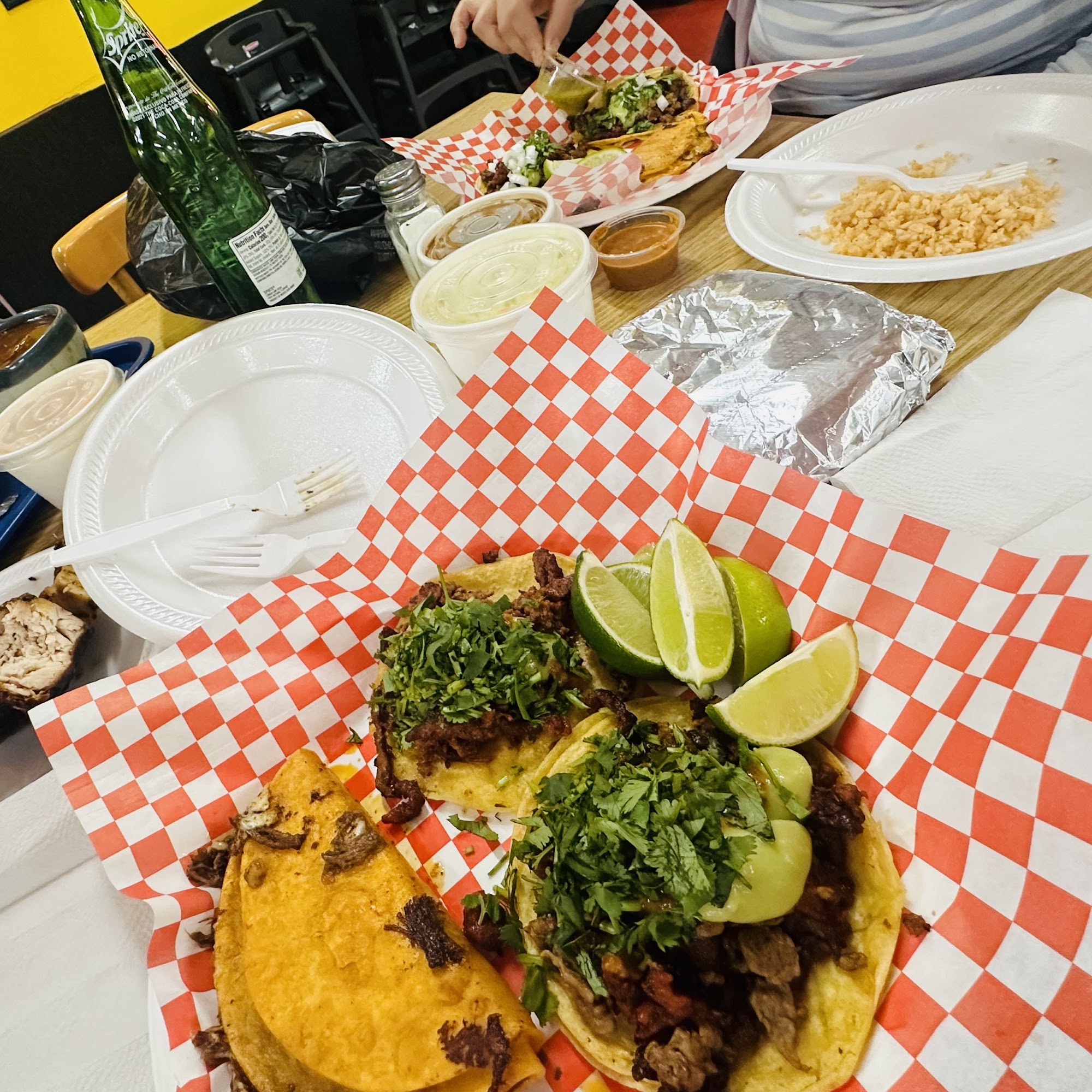 Tacos Los Gomez Menu