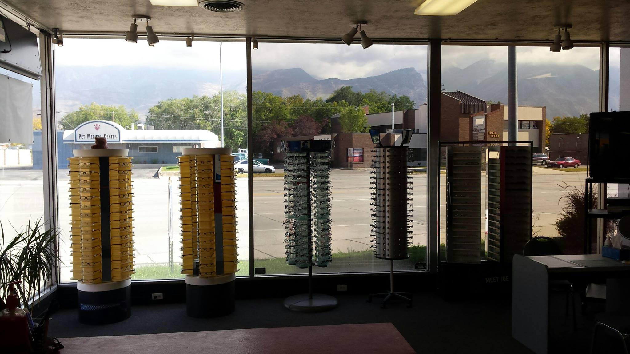 Advantage Eye Care Dr. James M. Abraham OD