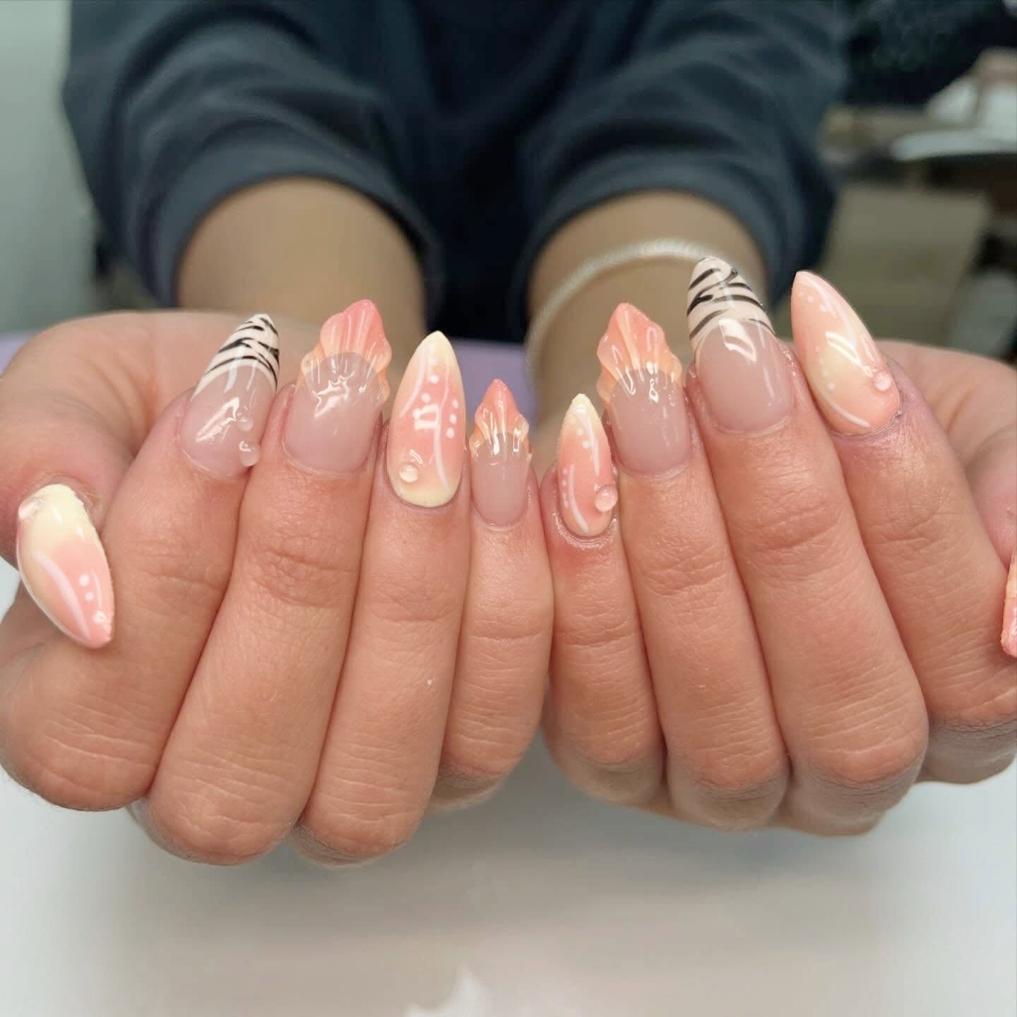 Seasons Tanning Spa