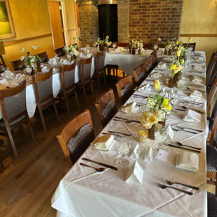 Photo credit: opentable