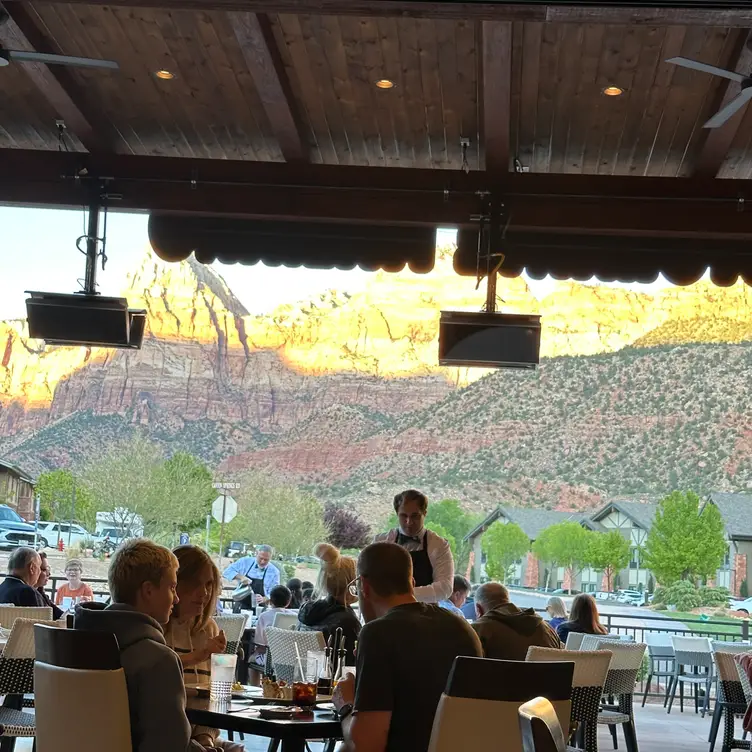 Photo credit: opentable