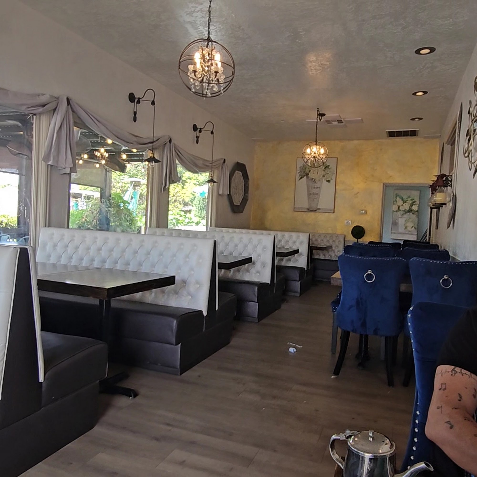 Tifiny's Creperie St. George