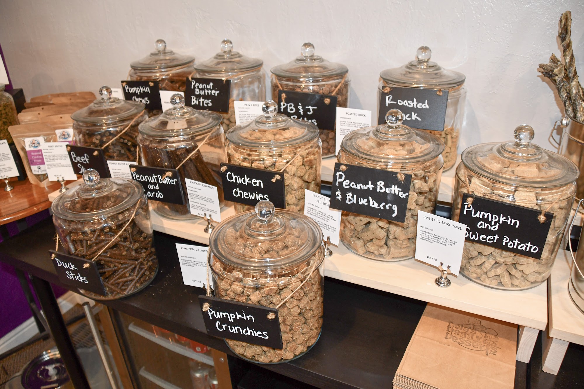 Dela's Doggy Desserts West Jordan