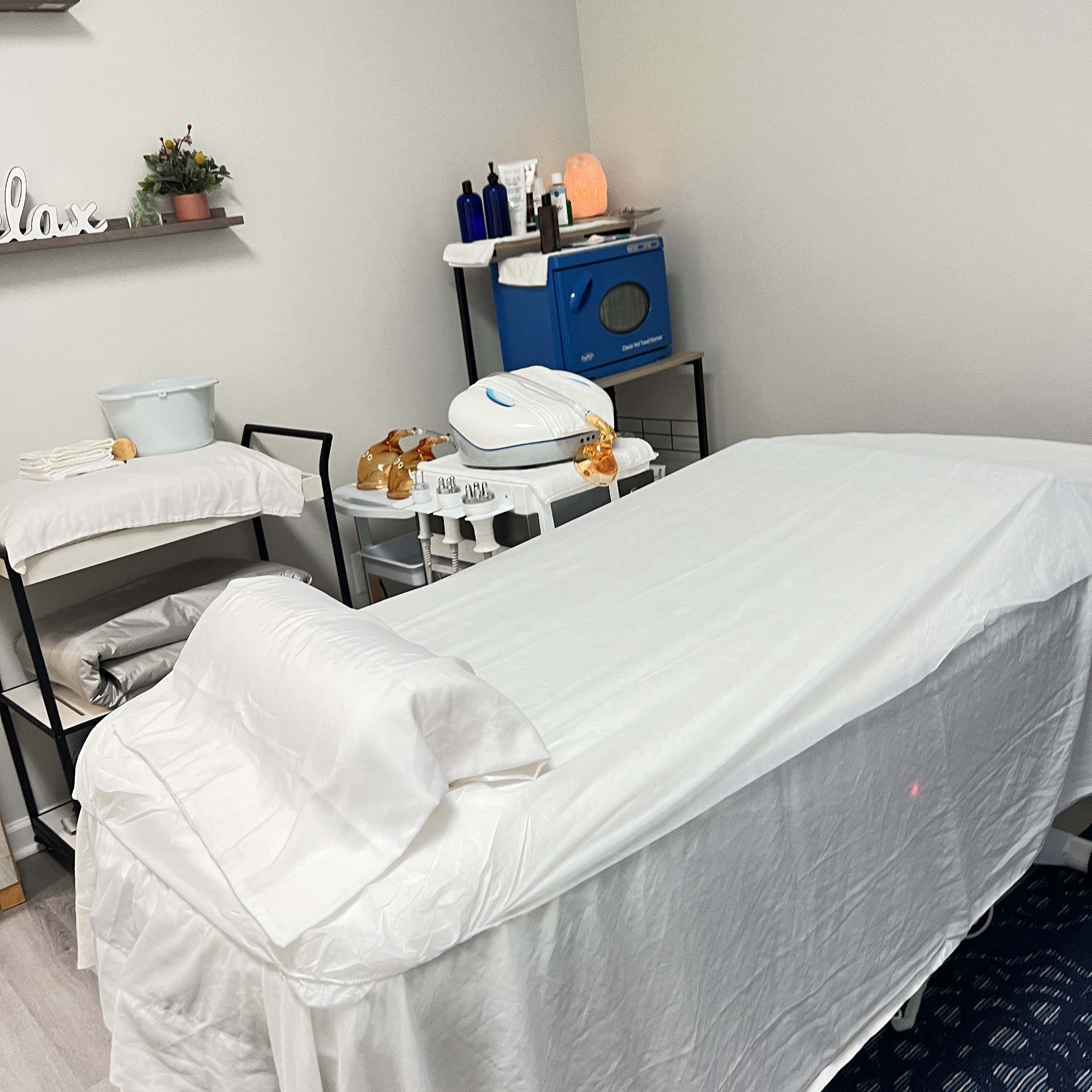 Massage Solutions 8804 D, 8804D Pear Tree Village Ct, Alexandria Virginia 22309