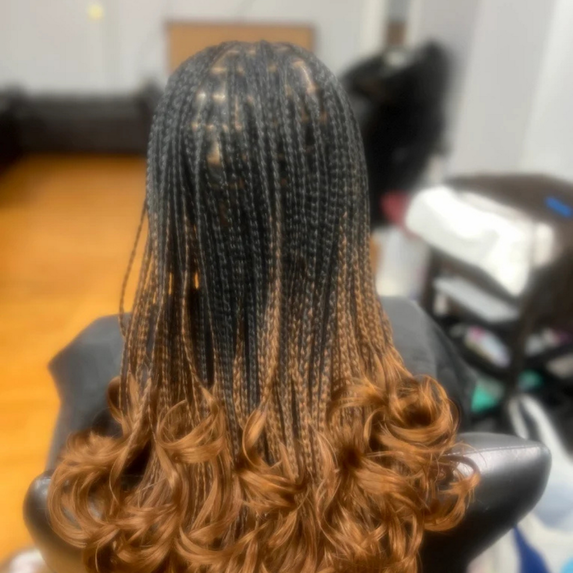 Royal Hair Design 4660 King St, Alexandria Virginia 22302