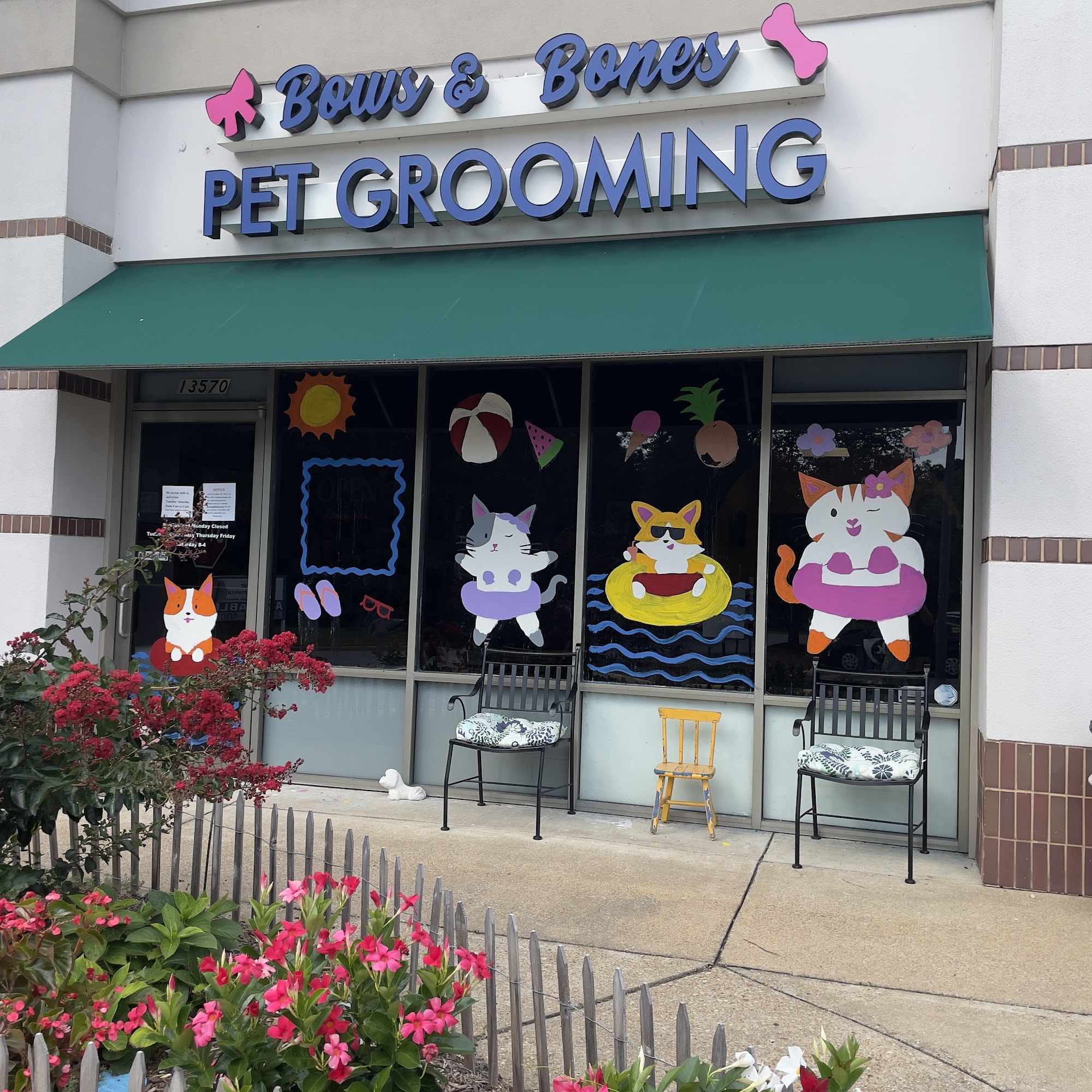 Bows and Bones Pet Grooming Bon Air
