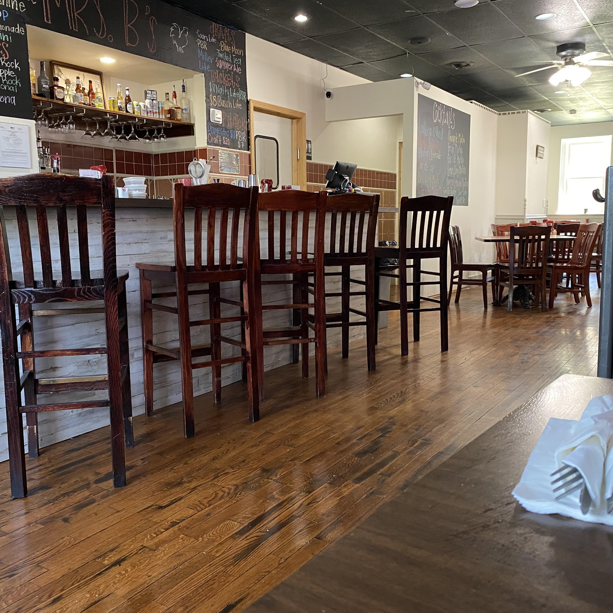 Mrs. B’s Restaurant and Bar Buchanan