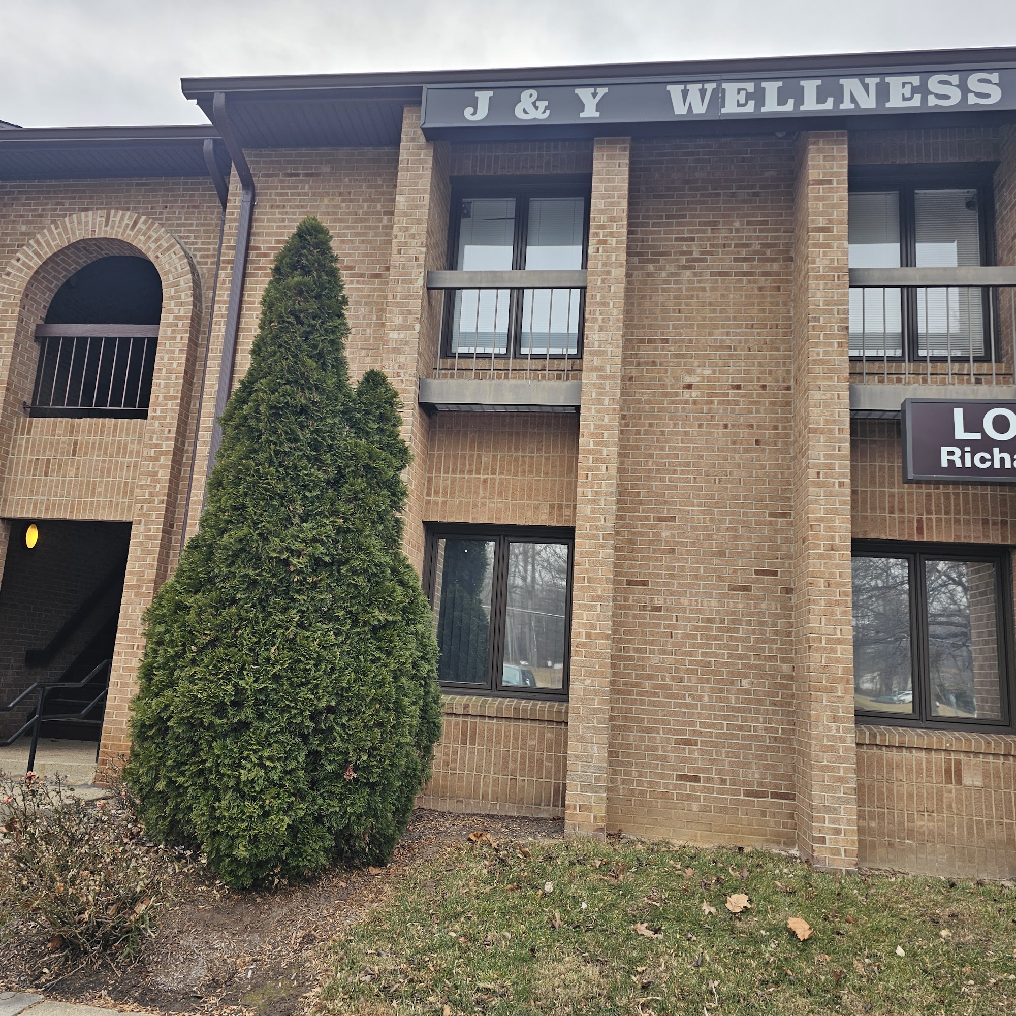 J & Y WELLNESS 5204 Rolling Rd Suite-B, Burke Virginia 22015