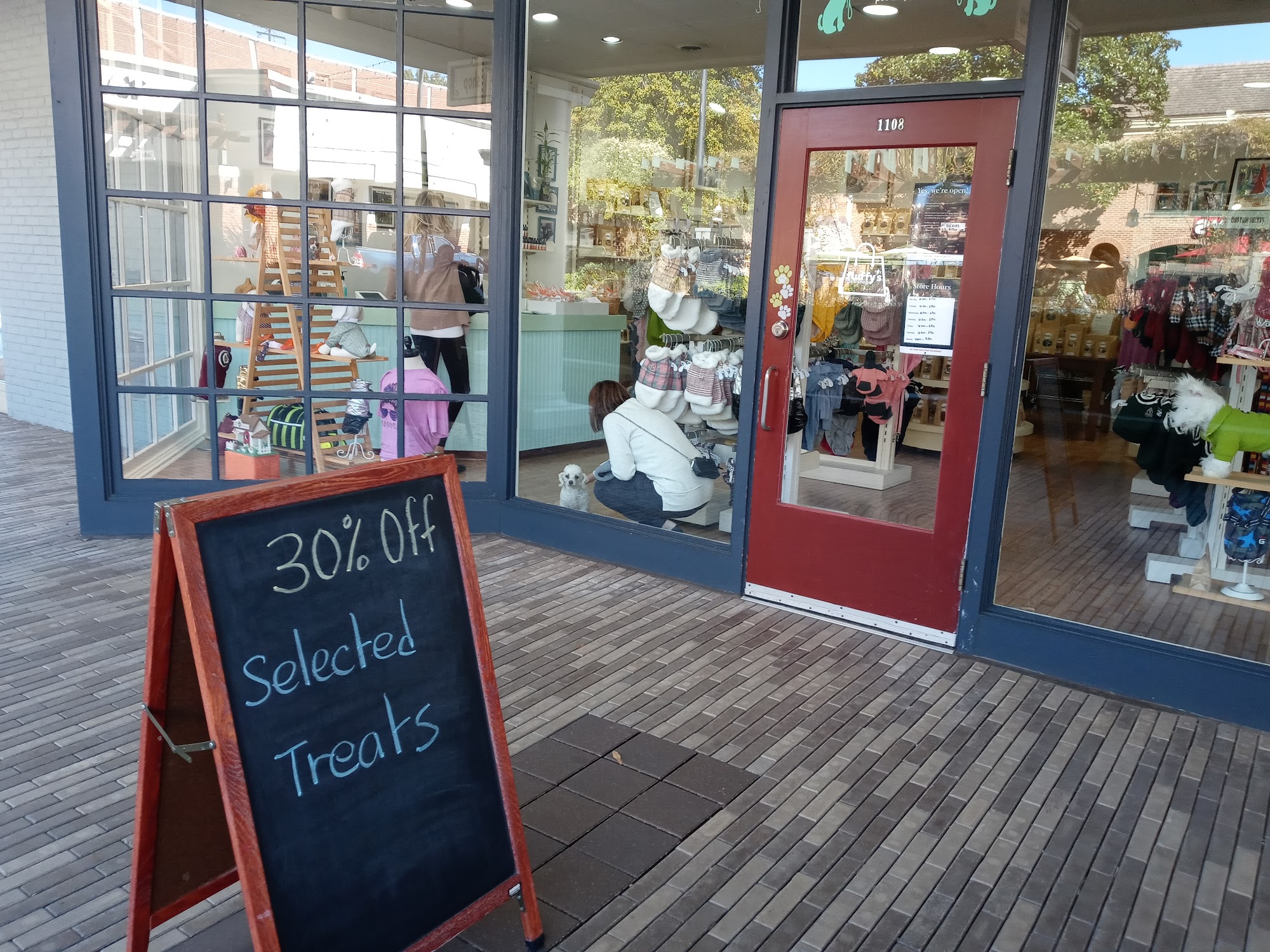 Fluffy's Pet Shop Charlottesville