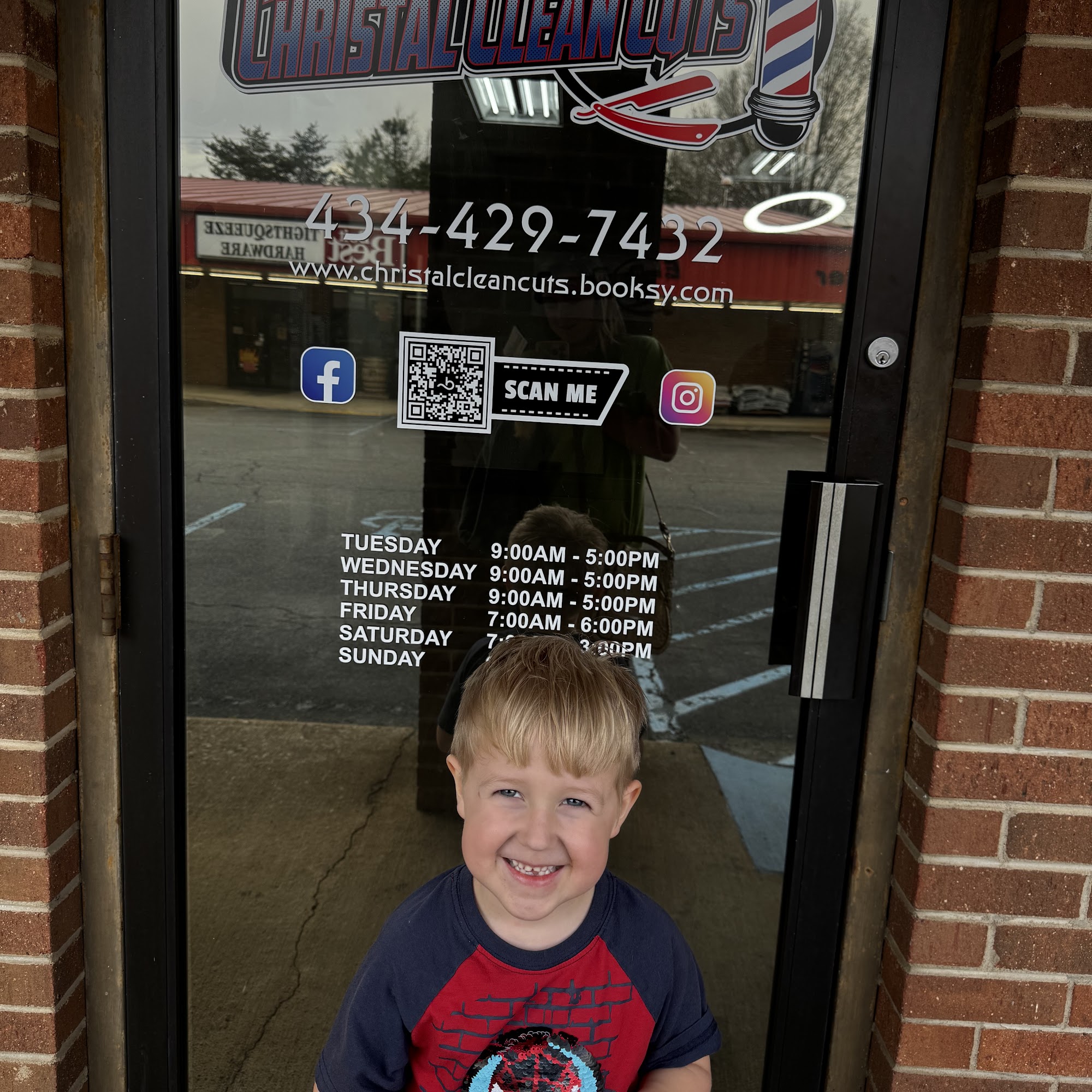 Christal Clean Cuts 13701 US-29 Suite 4, Chatham Virginia 24531