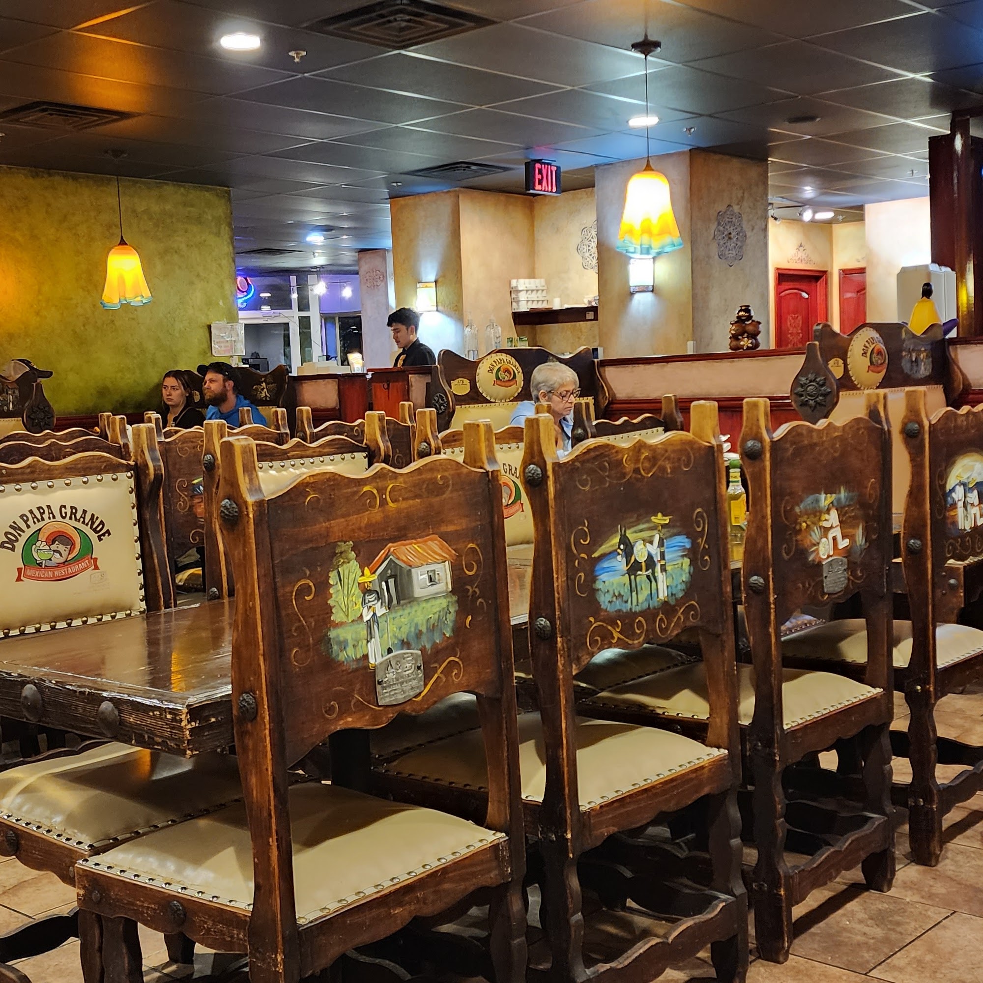 Don Papa Grande Chester