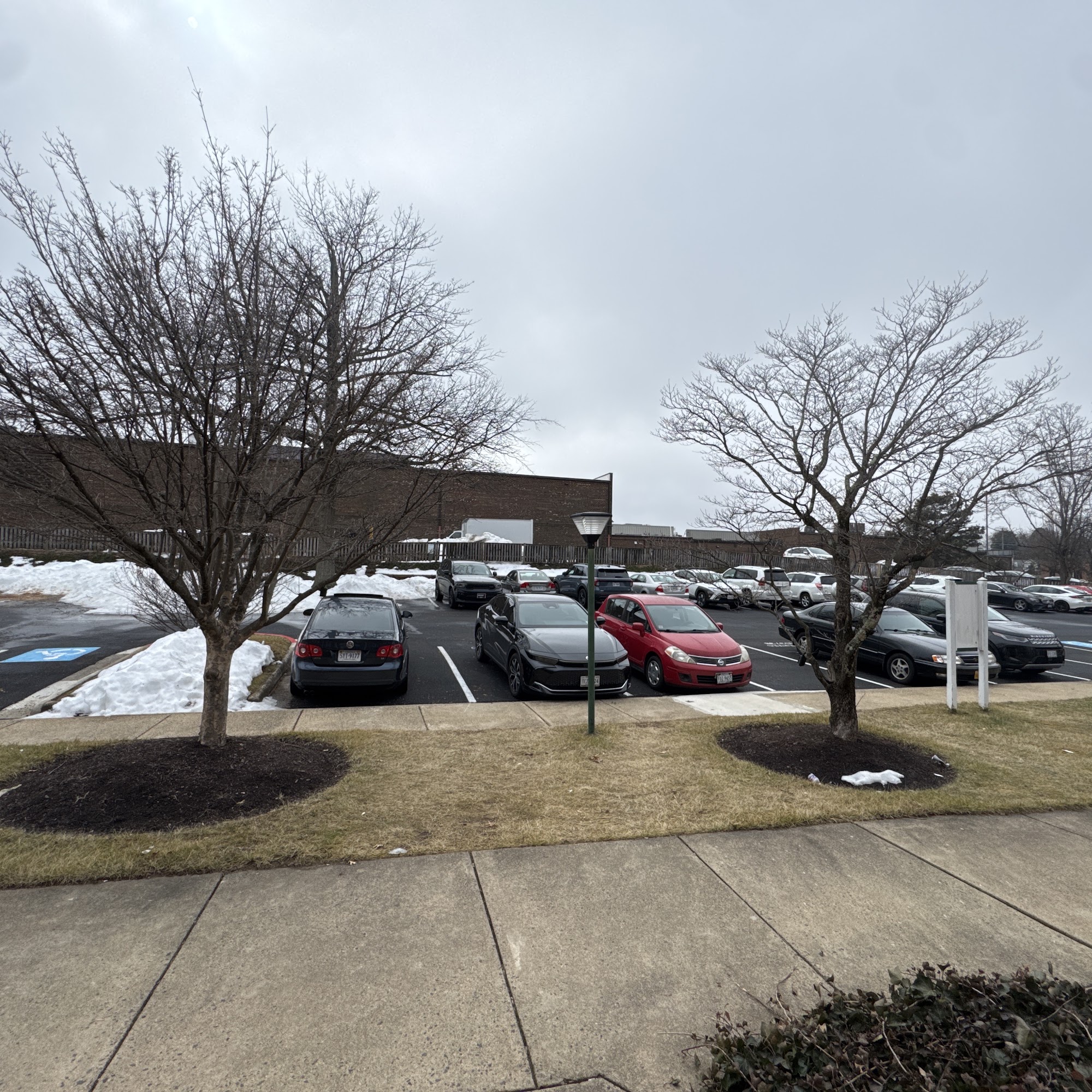 BLADEZ BARBER STUDIO 10373 Democracy Ln Unit B, Fairfax Virginia 10373