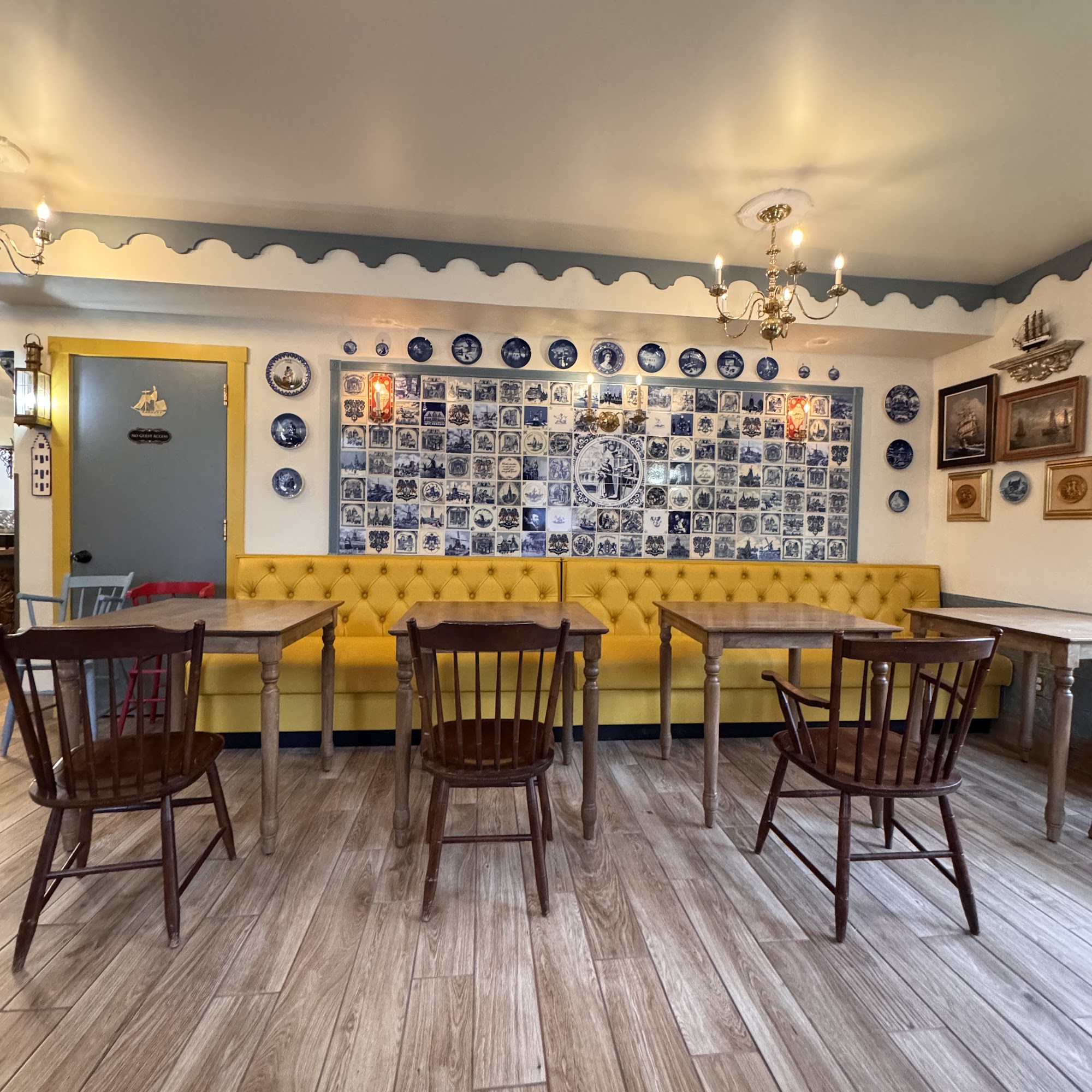 Little Falls Cafe 106 Little Falls St, Falls Church