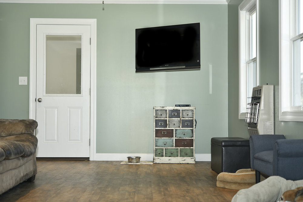 Four Paw Bed & Biscuit, LLC Farmville