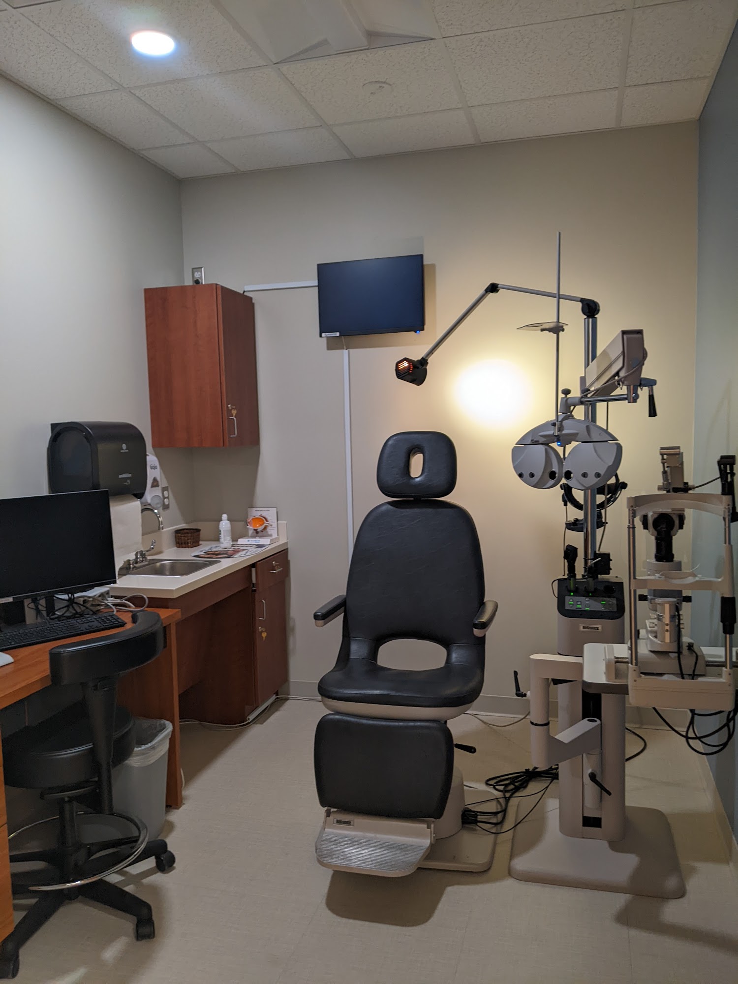 Mary Washington Eye Care Center 4710 Spotsylvania County Pkwy Ste 104, Fredericksburg Virginia 22407