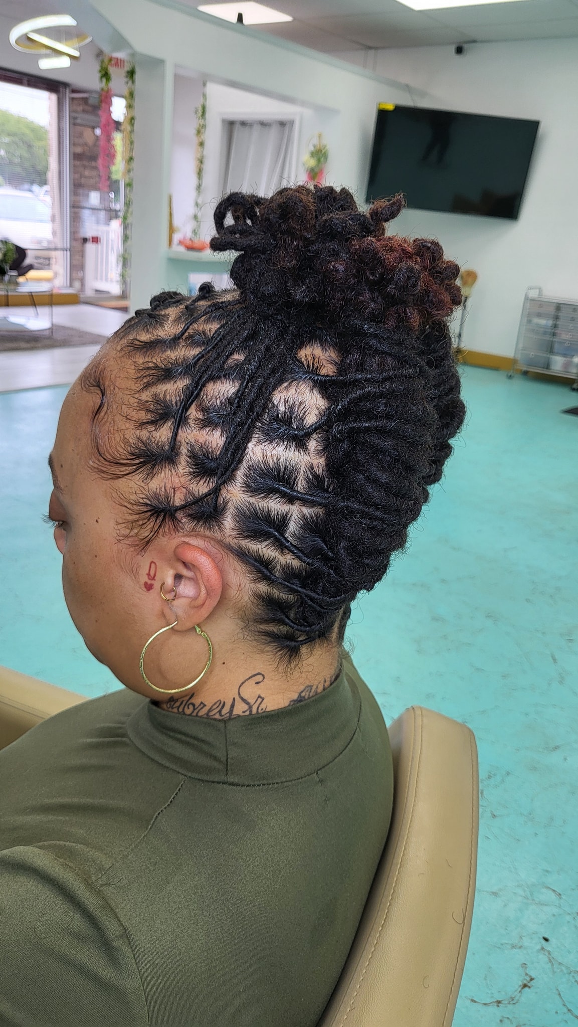 Beyond Hair & Braids 7748 Gunston Plz, Lorton Virginia 22079