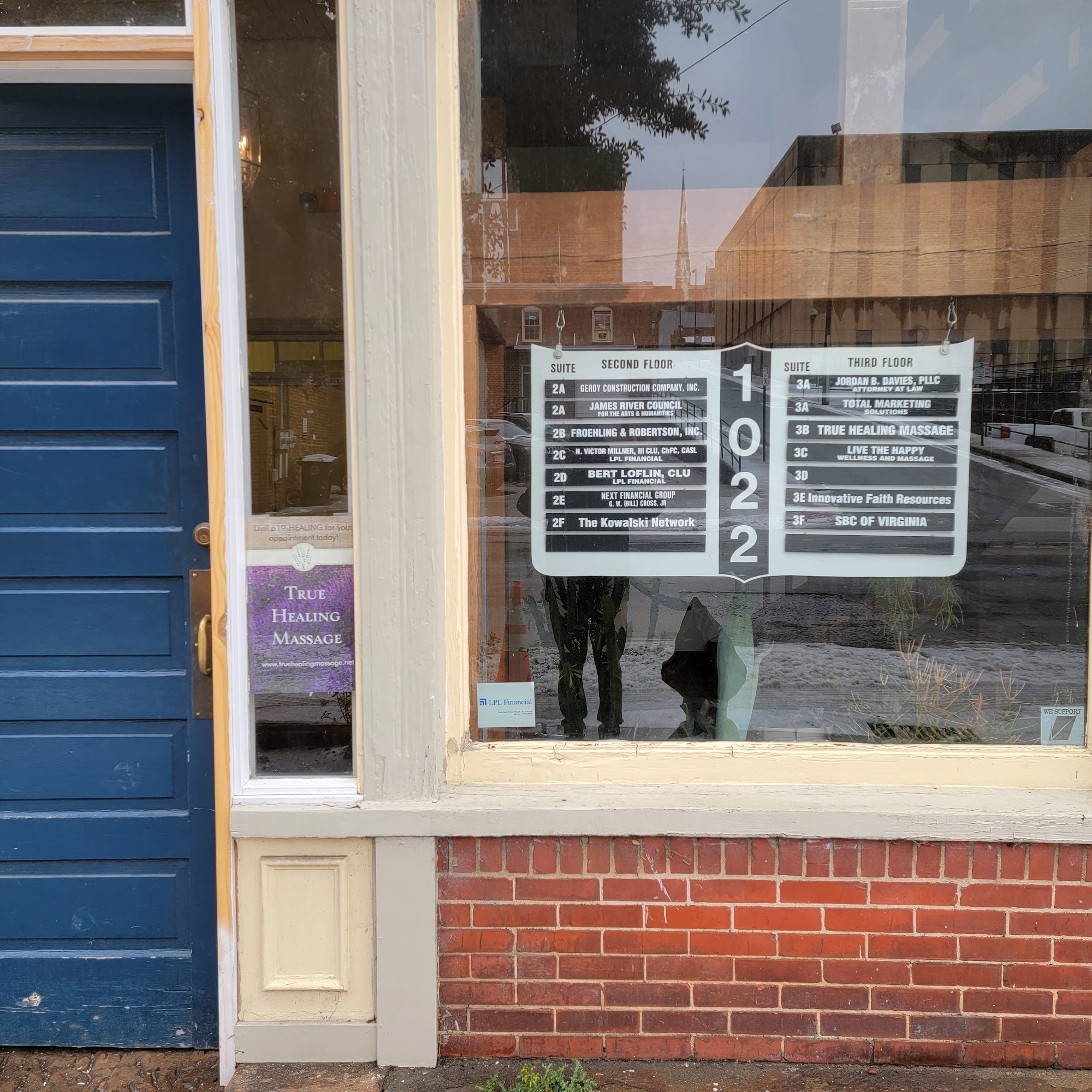 Live the Happy Wellness & Massage, Jess Hutchison LMT 1022 Commerce St #3B, Lynchburg Virginia 24504