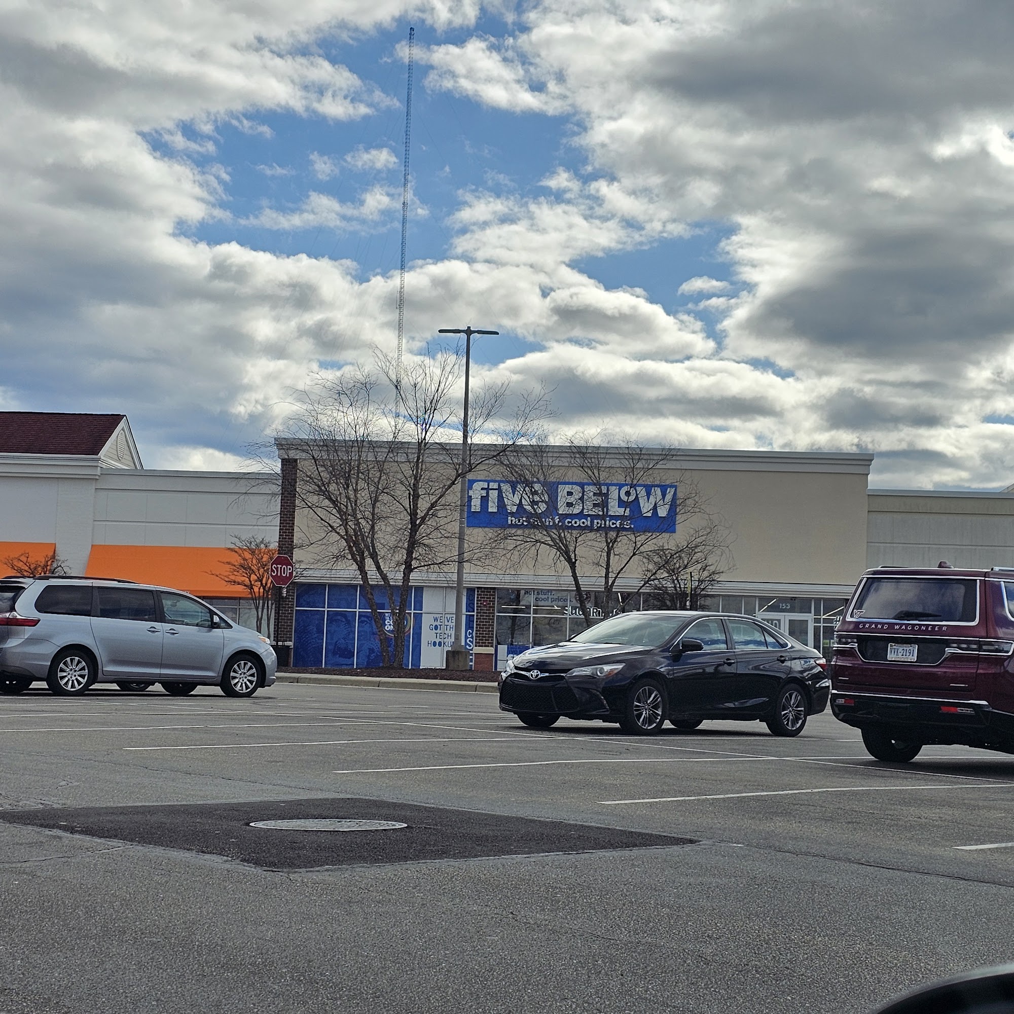 Five Below 153 Perimeter Dr, Midlothian