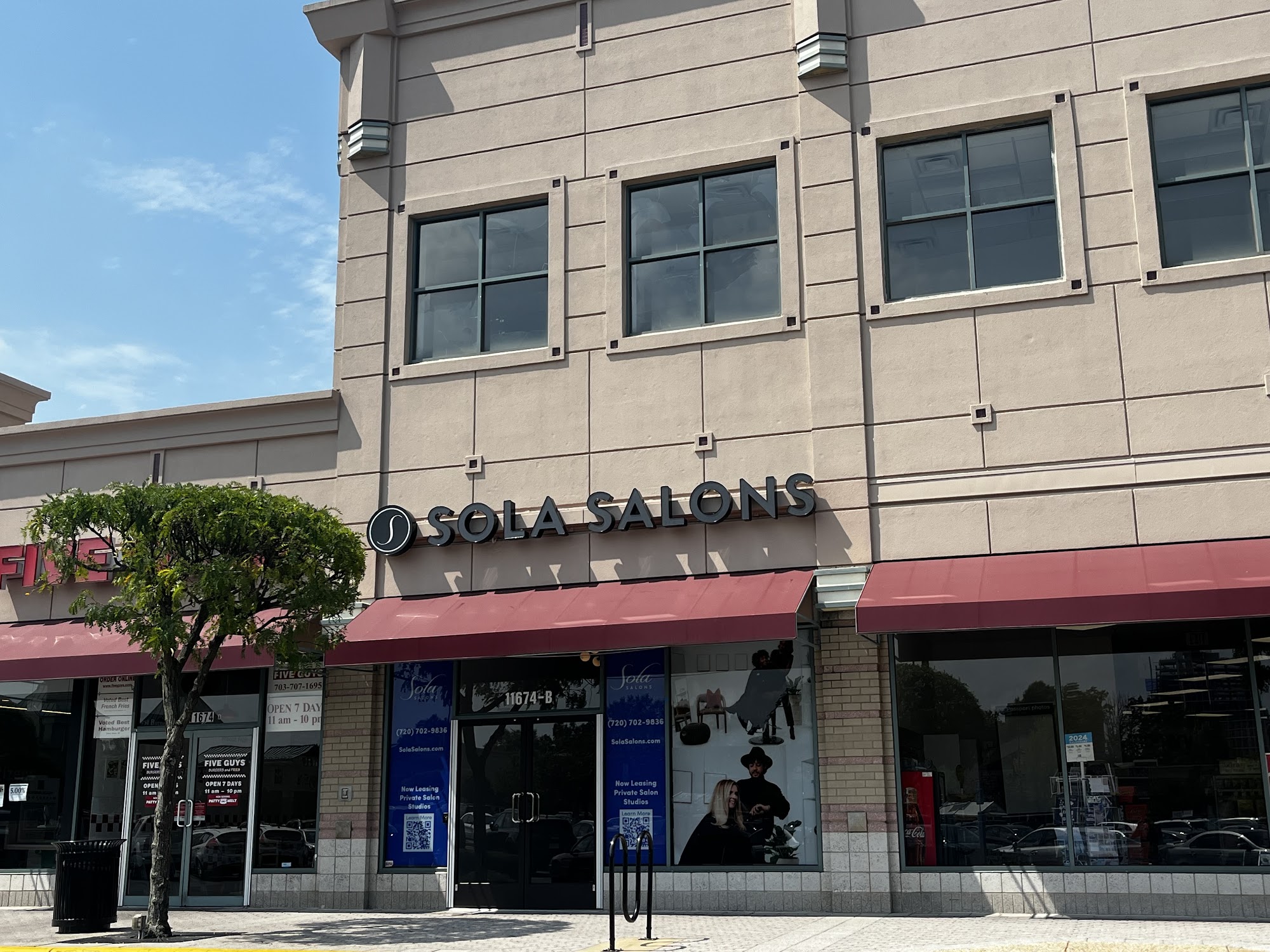 Sola Salon Studios 11674 Plaza America Dr Suite B, Reston Virginia 20190