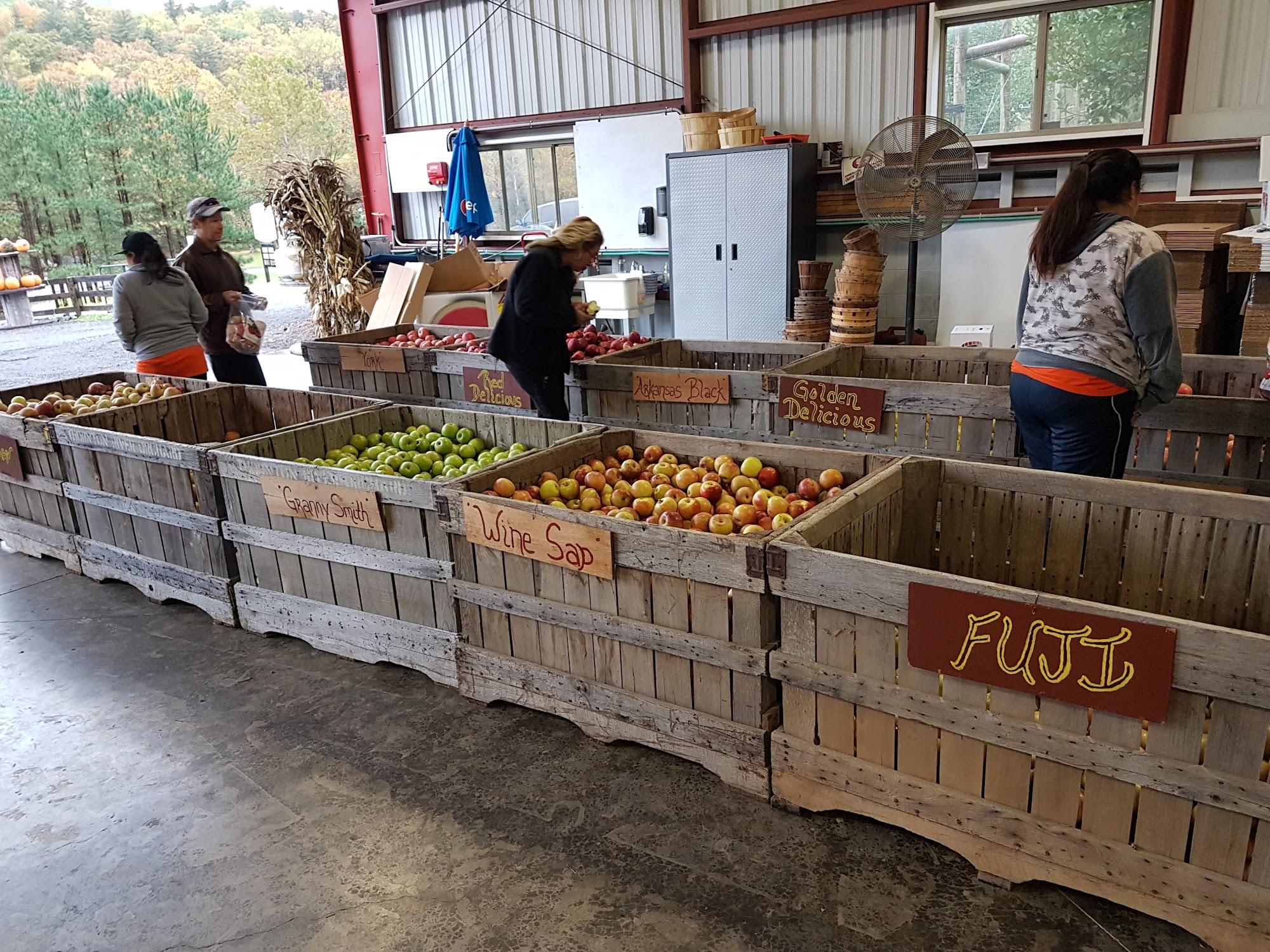 Rainbow Market Sperryville