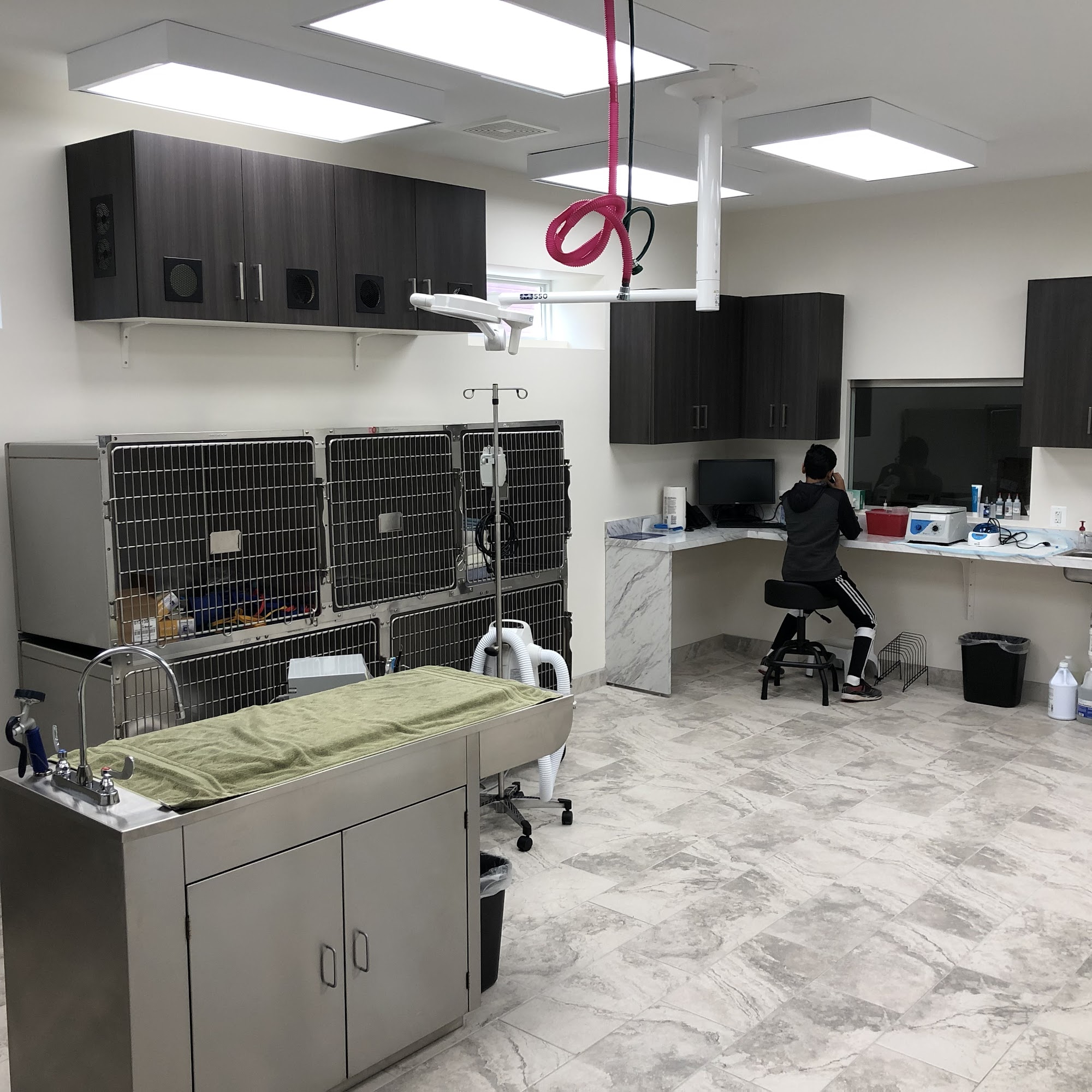 Church Road Animal Hospital (Full Service Animal Hospital) Sterling