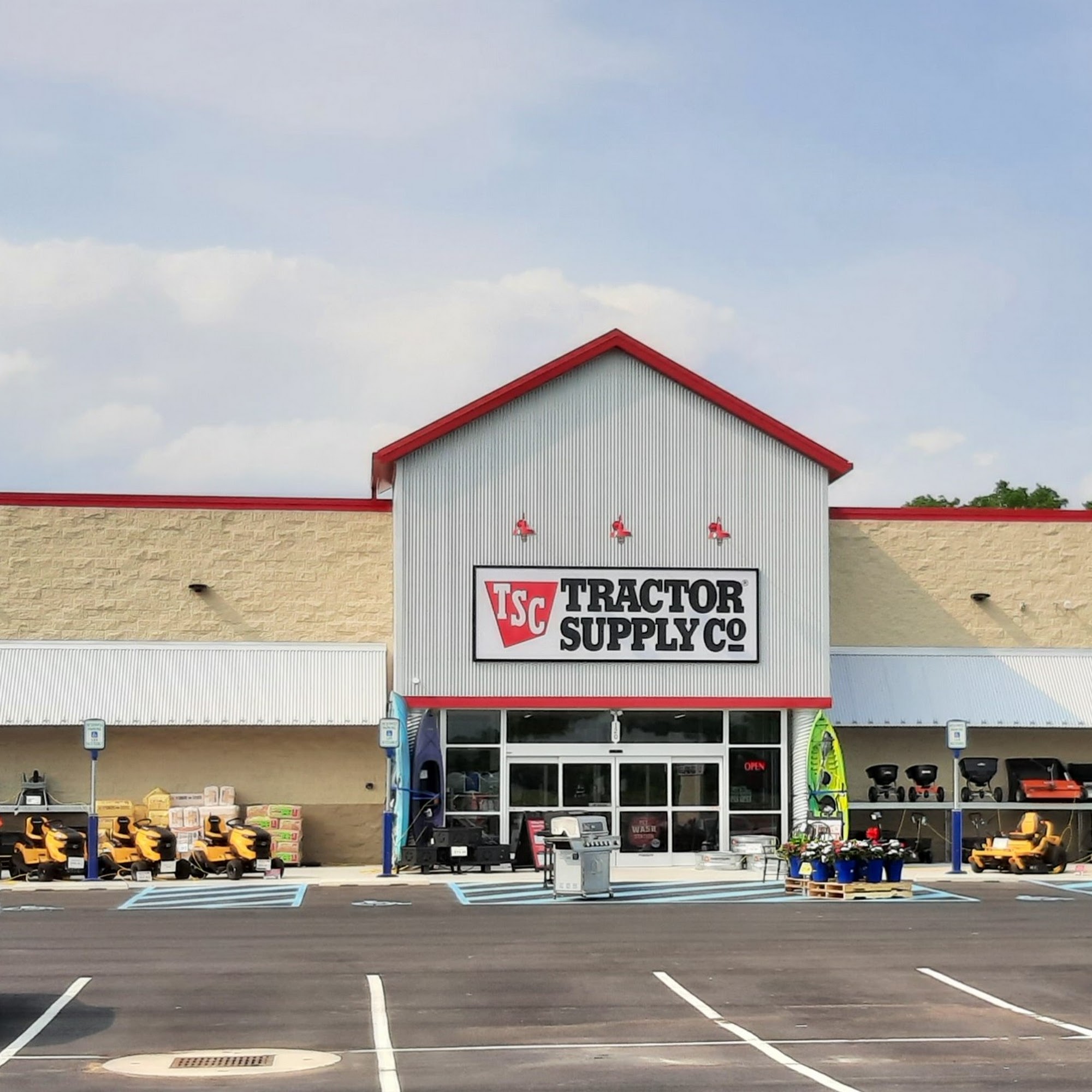Tractor Supply Co. Suffolk