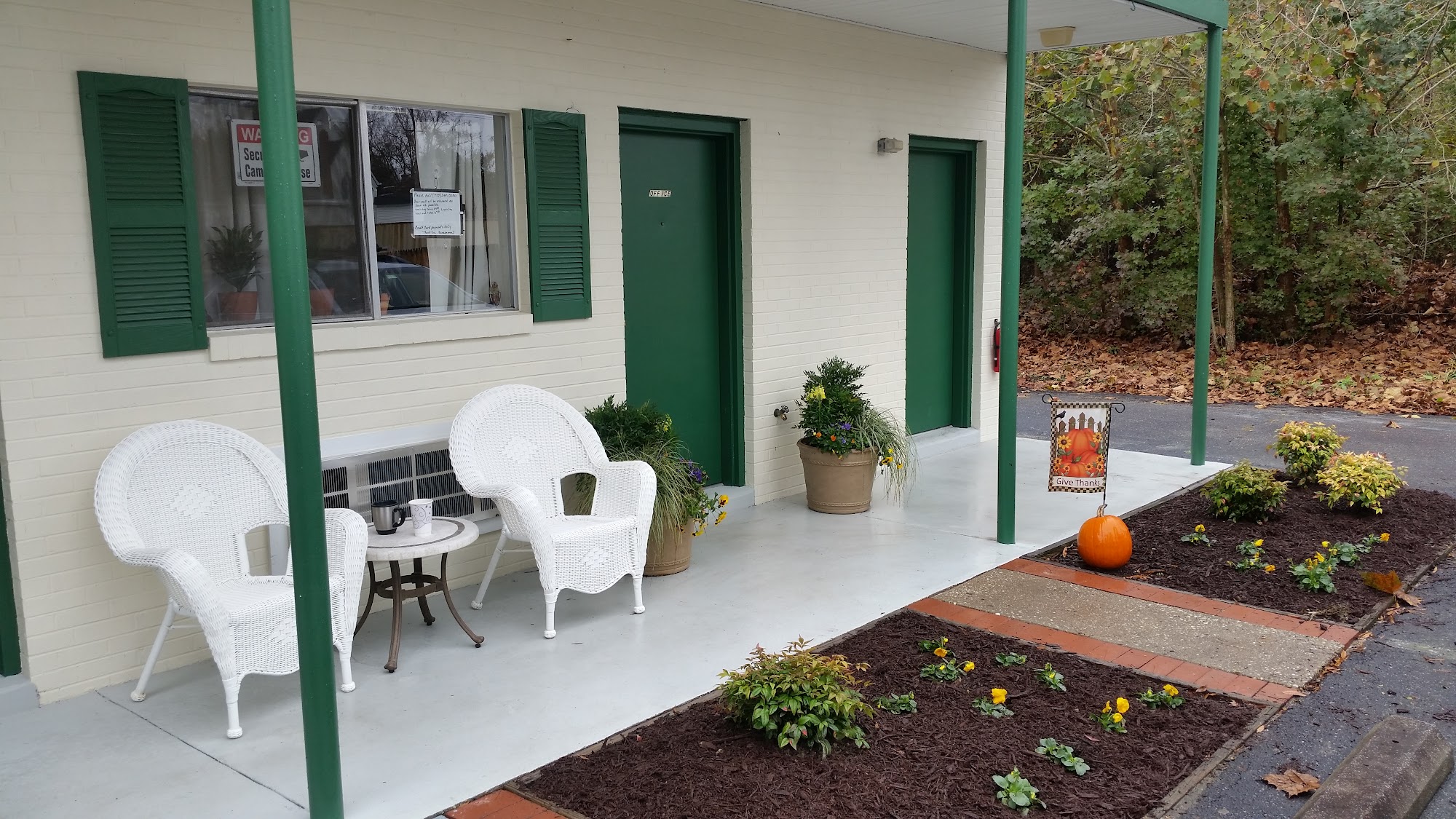 Surrey House Country Inn Menu