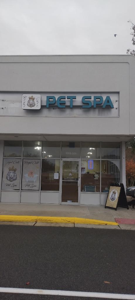 Royal Cutz Pet Spa 1952 Laskin Rd STE 501, Virginia Beach Virginia 23454