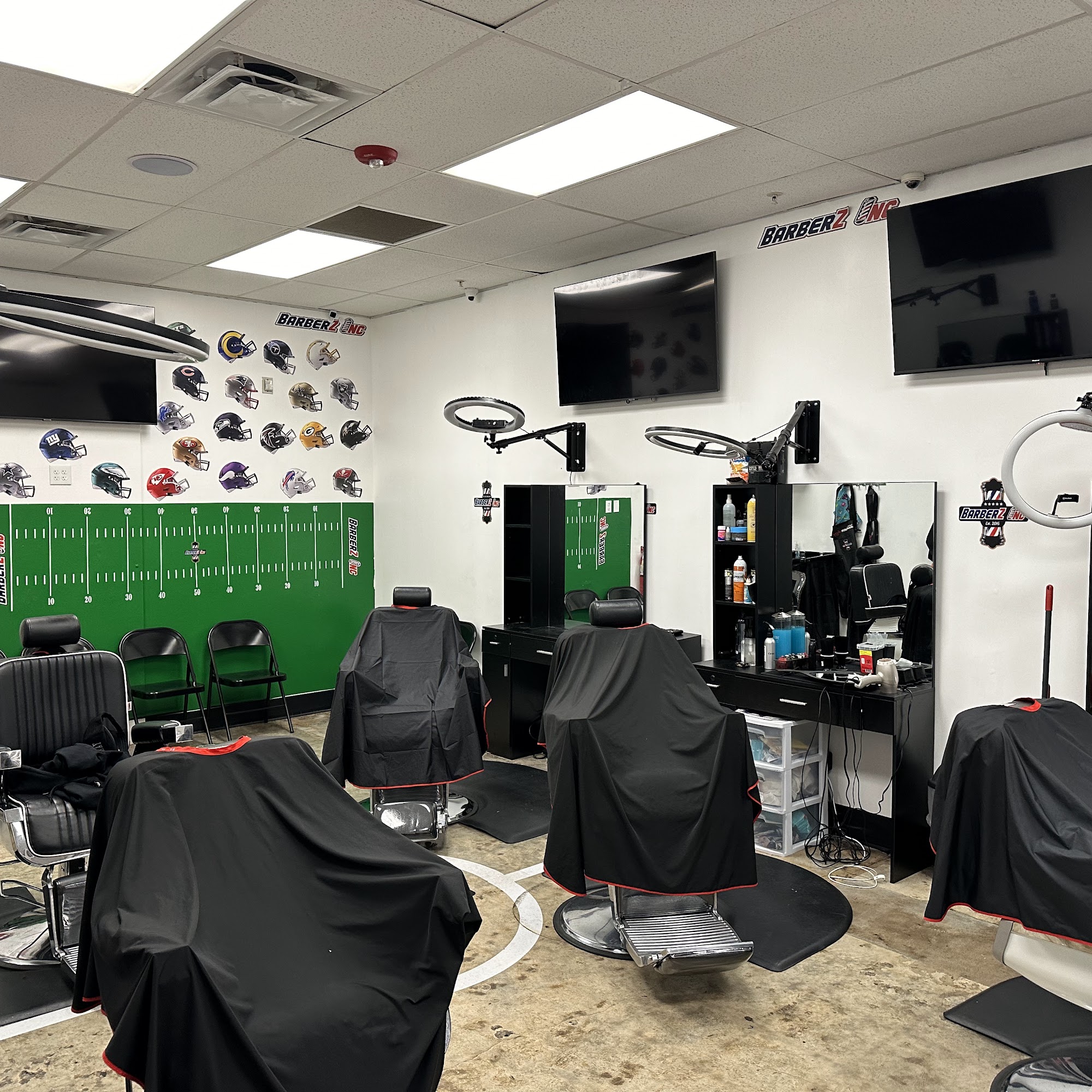 BARBERZ INC BARBERSHOP INSIDE WALMART, 657 Phoenix Dr, Virginia Beach Virginia 23452