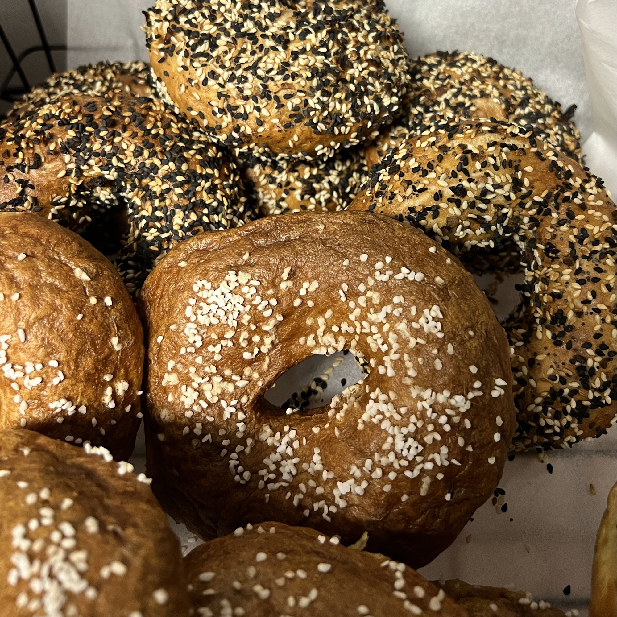 Weirddoughs Bagels & Brews Warrenton