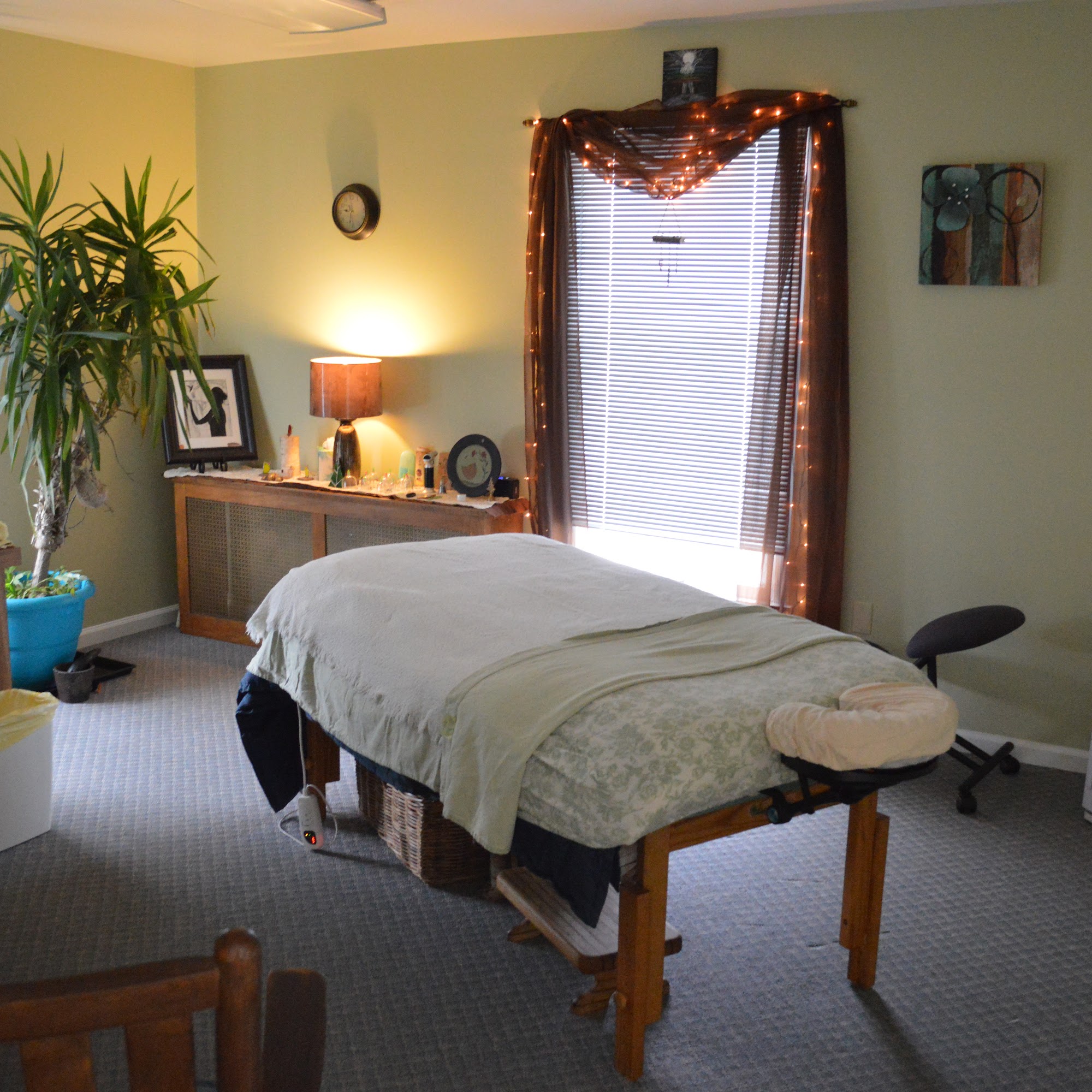 Healing Reigns Acupuncture Jefferson Bldg, 25 Stoneridge Dr Suite 201, Waynesboro Virginia 22980