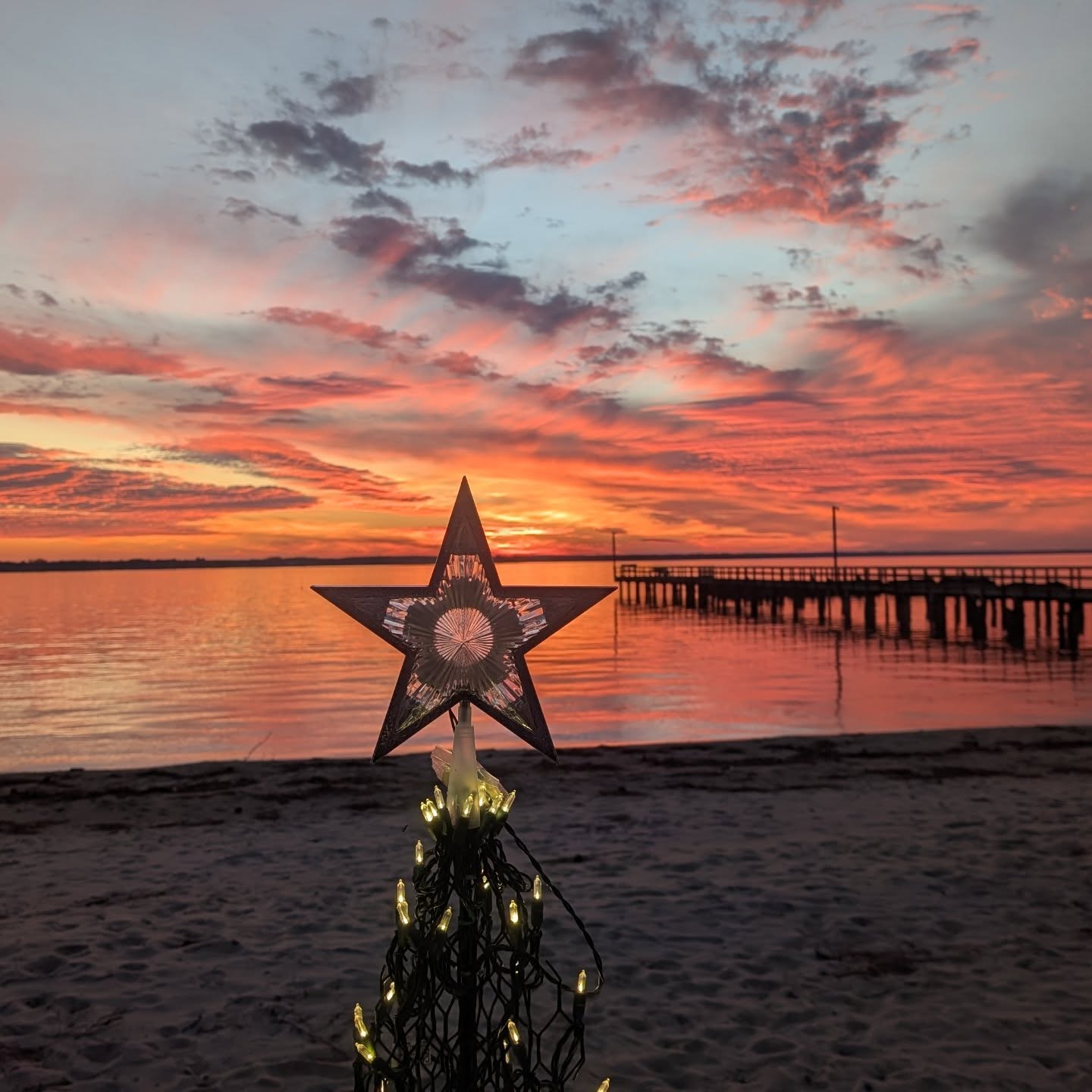Willaby's Cafe White Stone