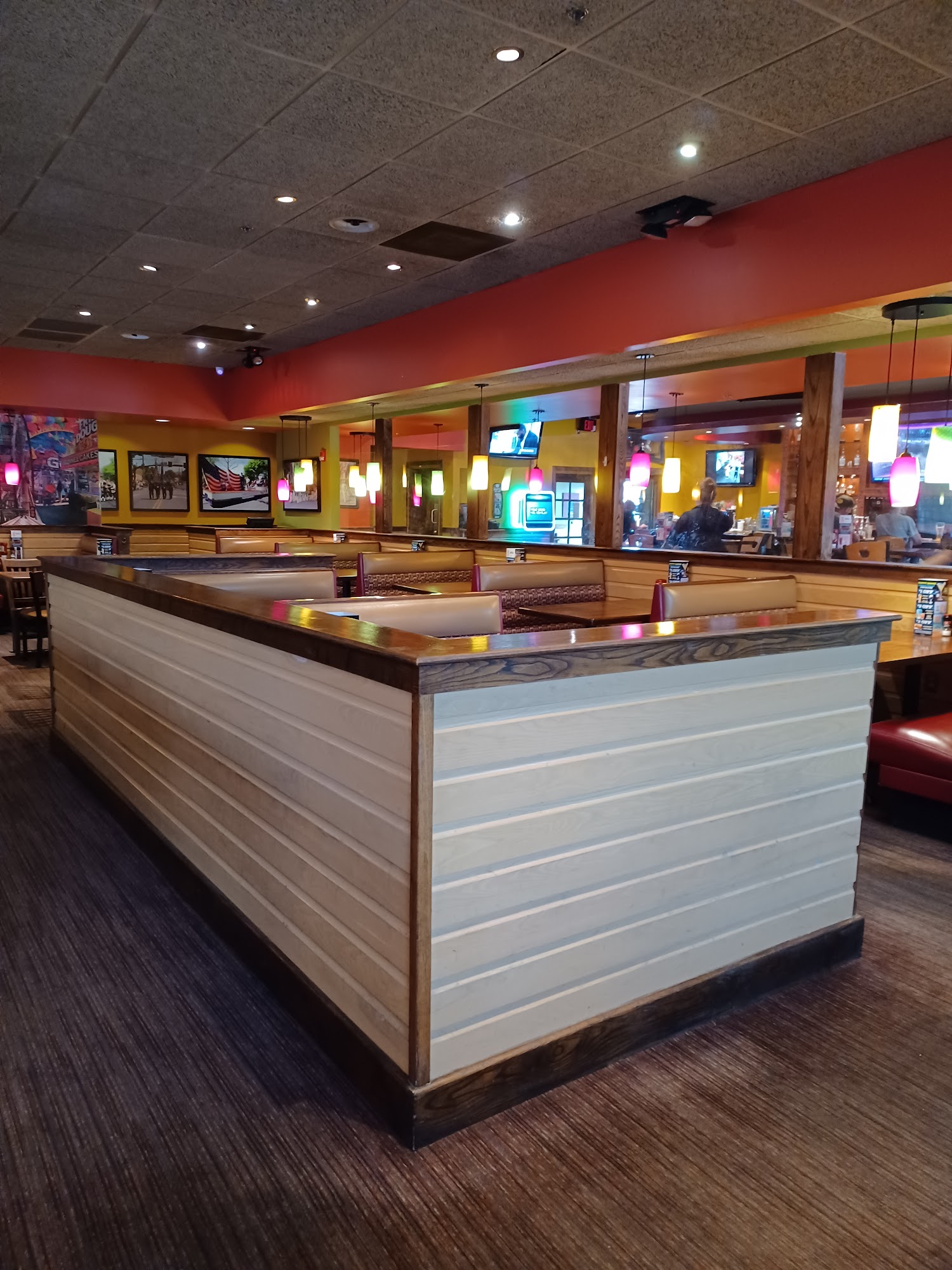 Applebee's Grill + Bar 150 Crock Well's Mill Drive, 150 Crock Wells Mill Dr, Winchester, VA 22603