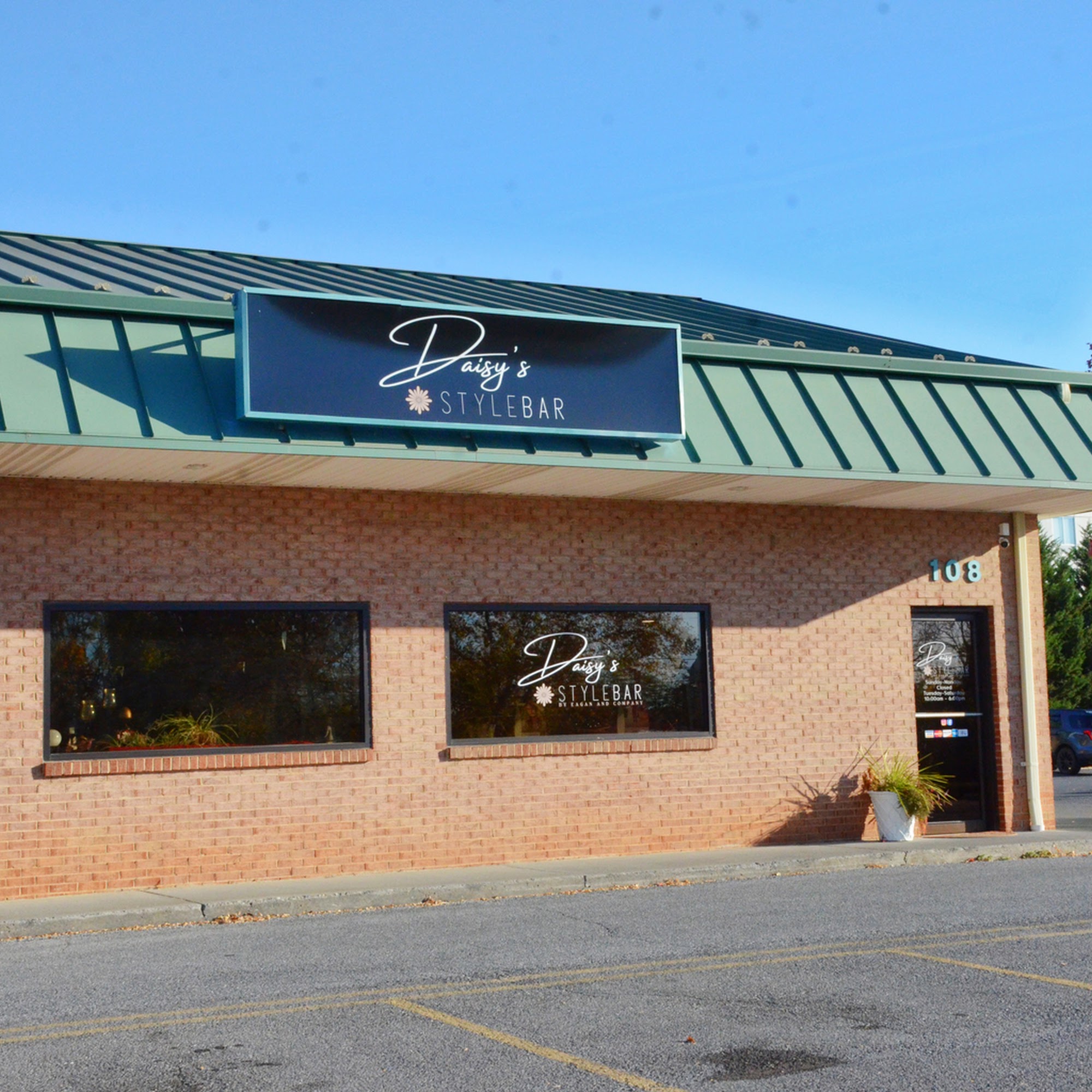 Daisy's Style Bar 108 Featherbed Ln, Winchester Virginia 22601