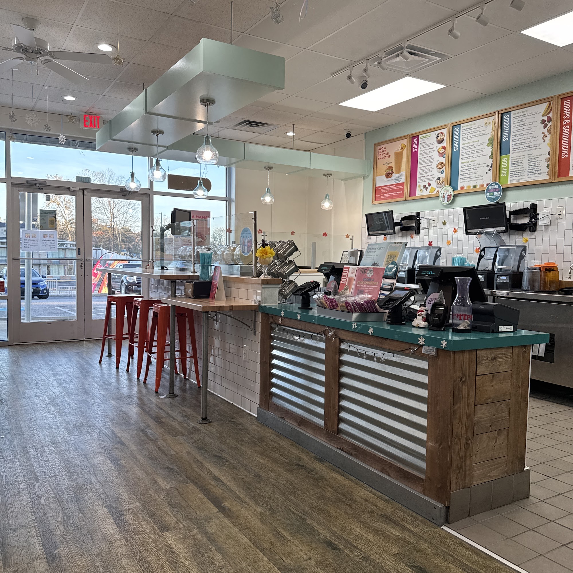 Tropical Smoothie Cafe Woodbridge