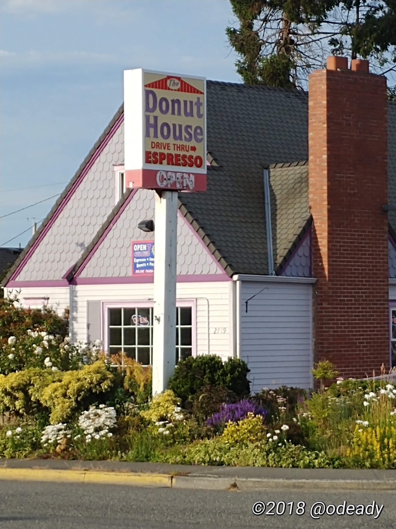 Donut House 2719 Commercial Ave, Anacortes, WA 98221