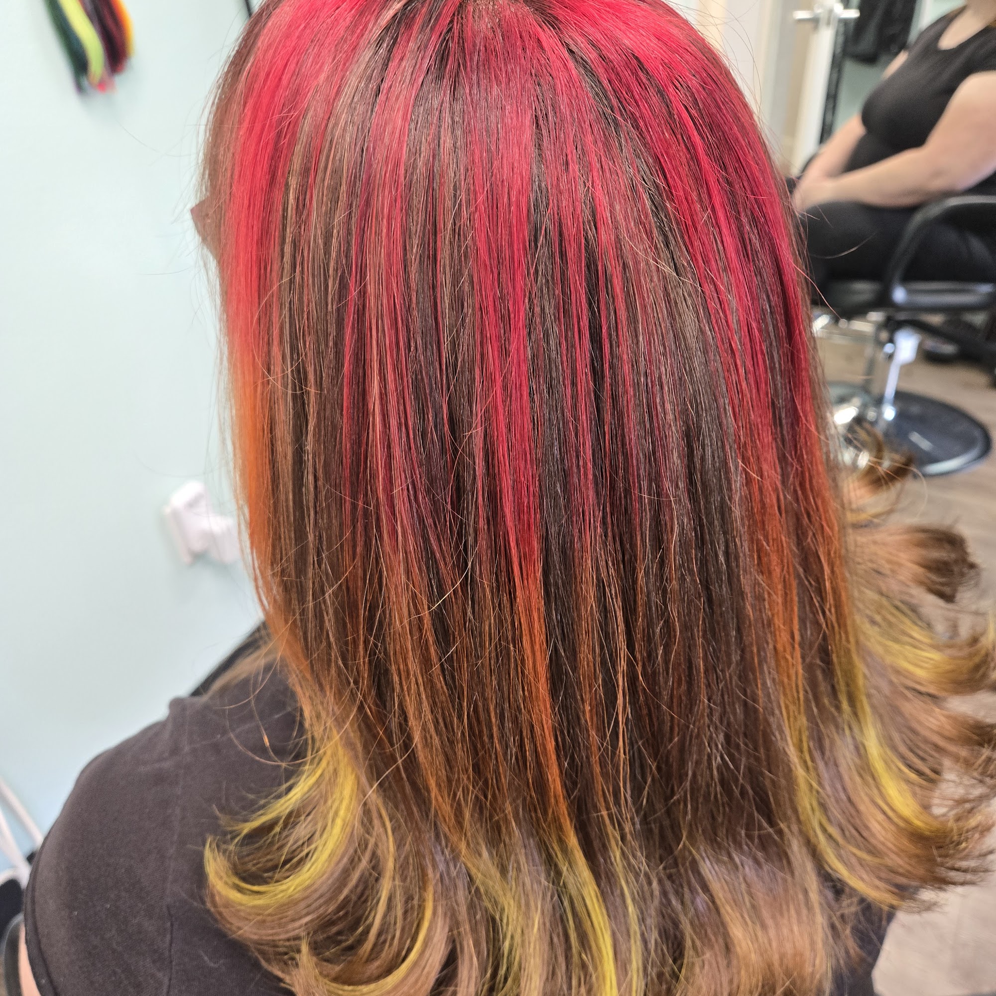 Vibrant Styles 3321 173rd Pl NE suite 102, Arlington Washington 98223