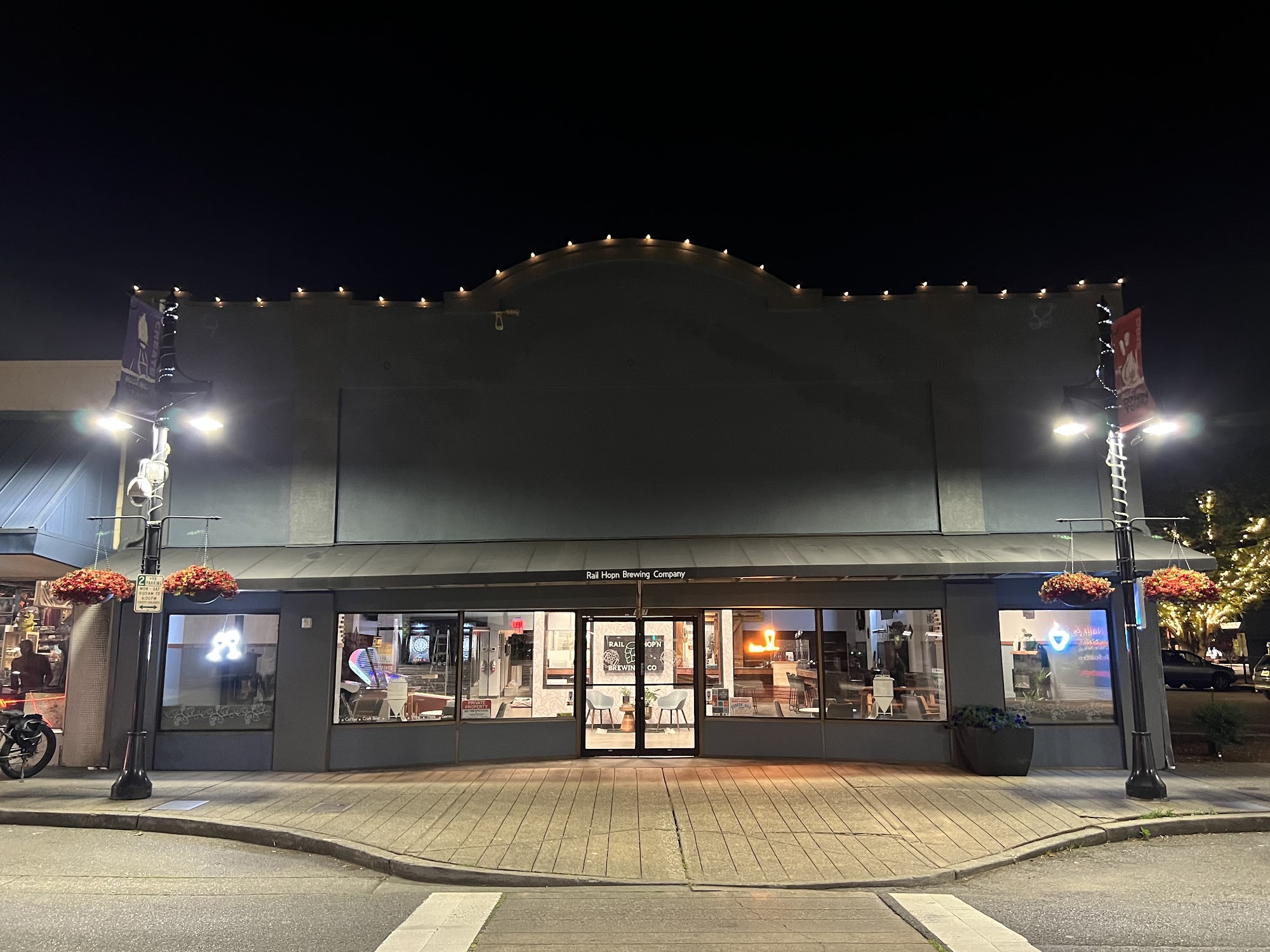 Rail Hop'n Brewing co Auburn