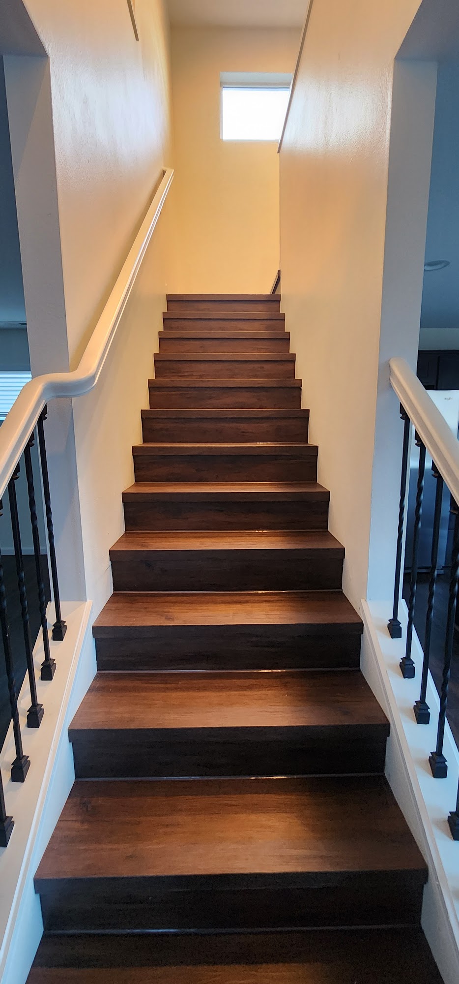 Ochoa Flooring & Carpet 1110 29th St SE, Auburn Washington 98002