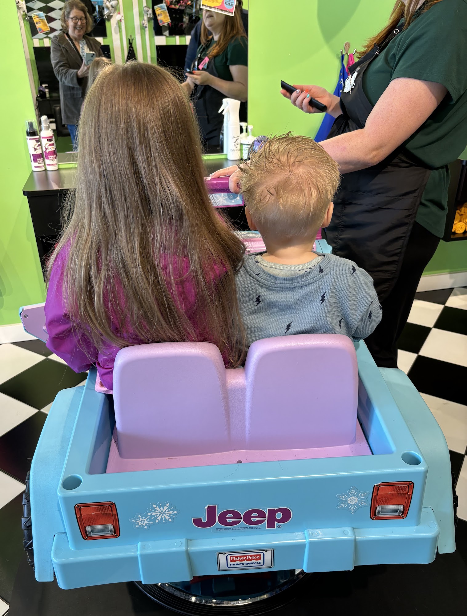 Sharkey's Cuts For Kids - Maple Valley/Black Diamond 31231 3rd Ave, Black Diamond Washington 98010