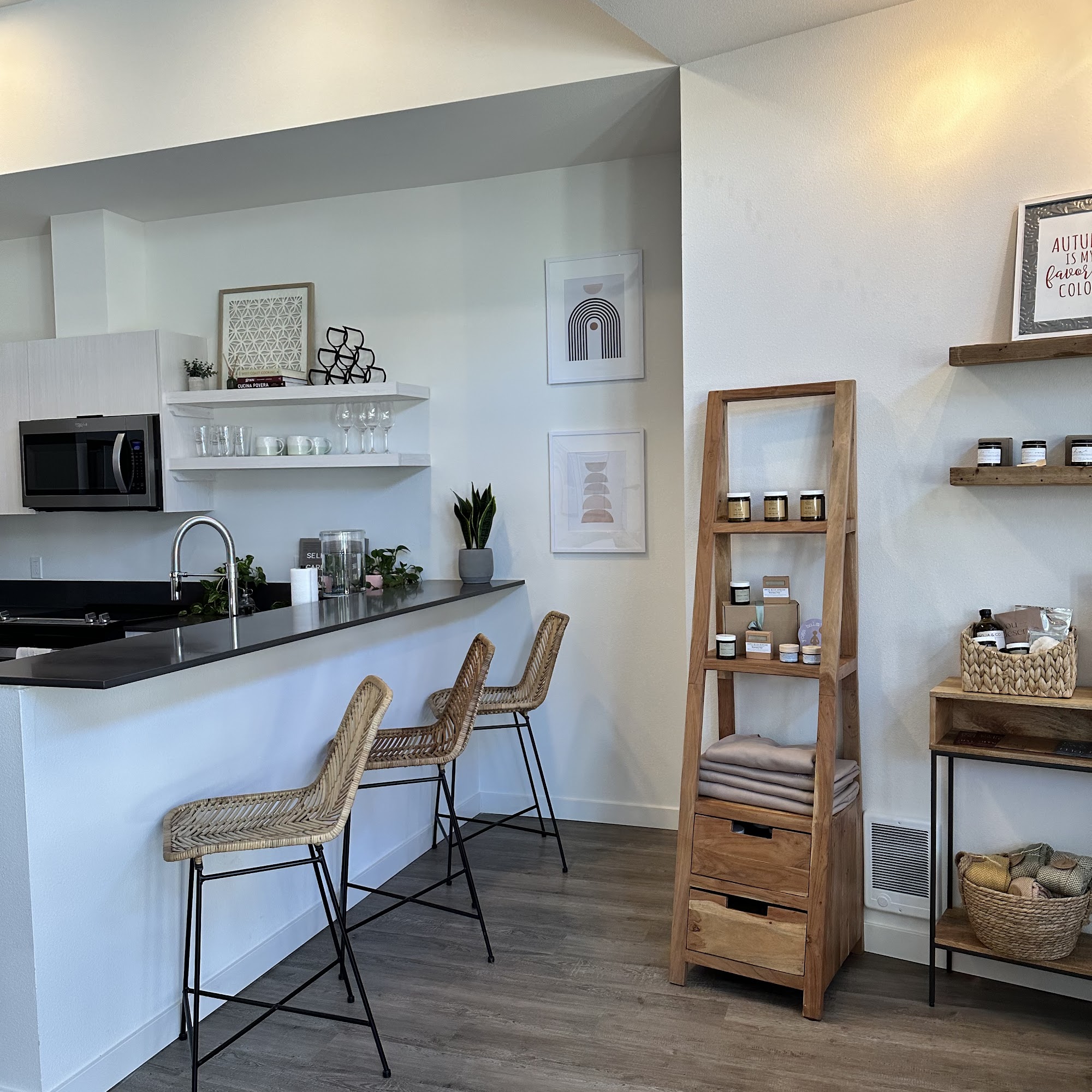 Salt & Sage Massage and Skincare 280 Washington Ave UNIT 403, Bremerton Washington 98337