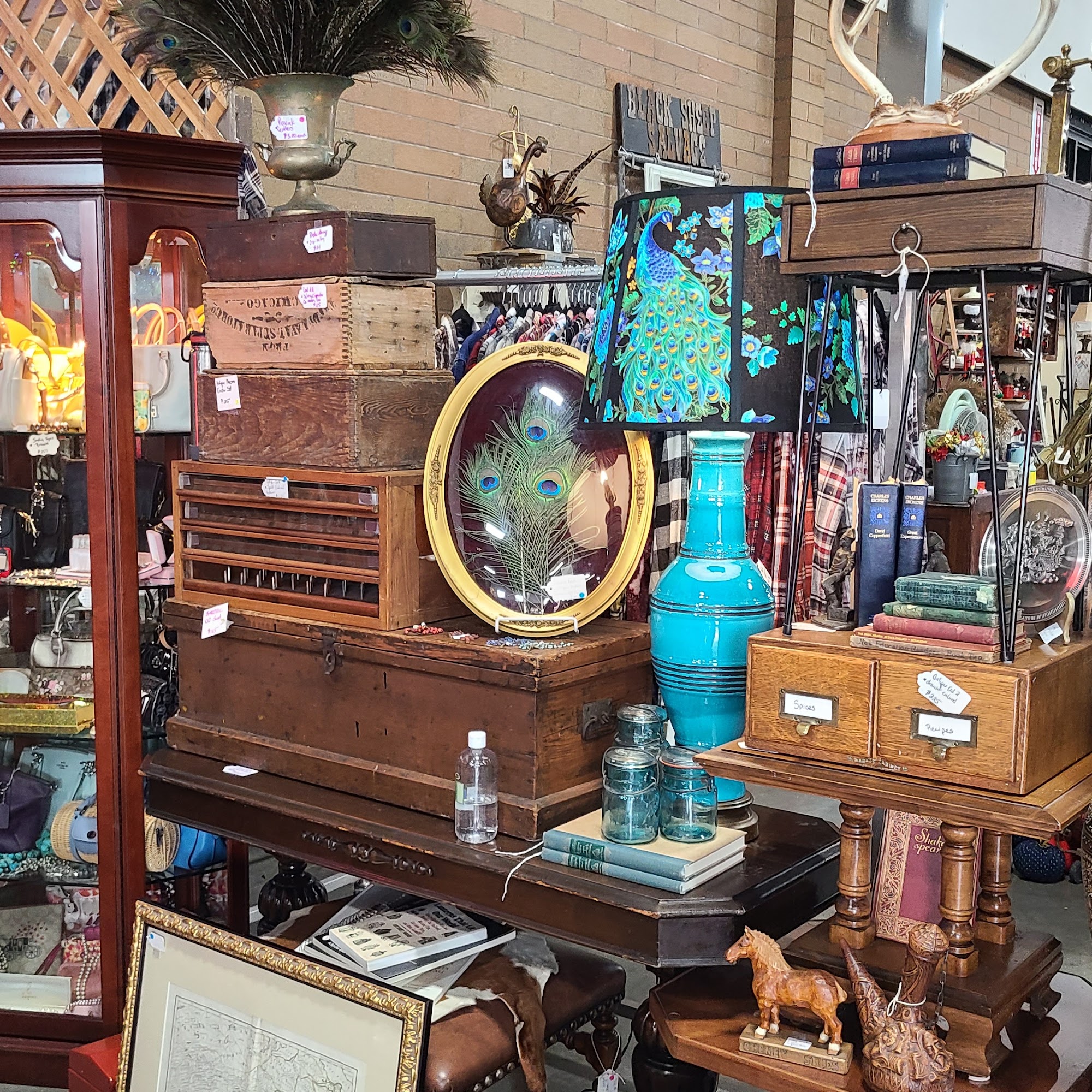 Alafair Antiques & Vintage Burien