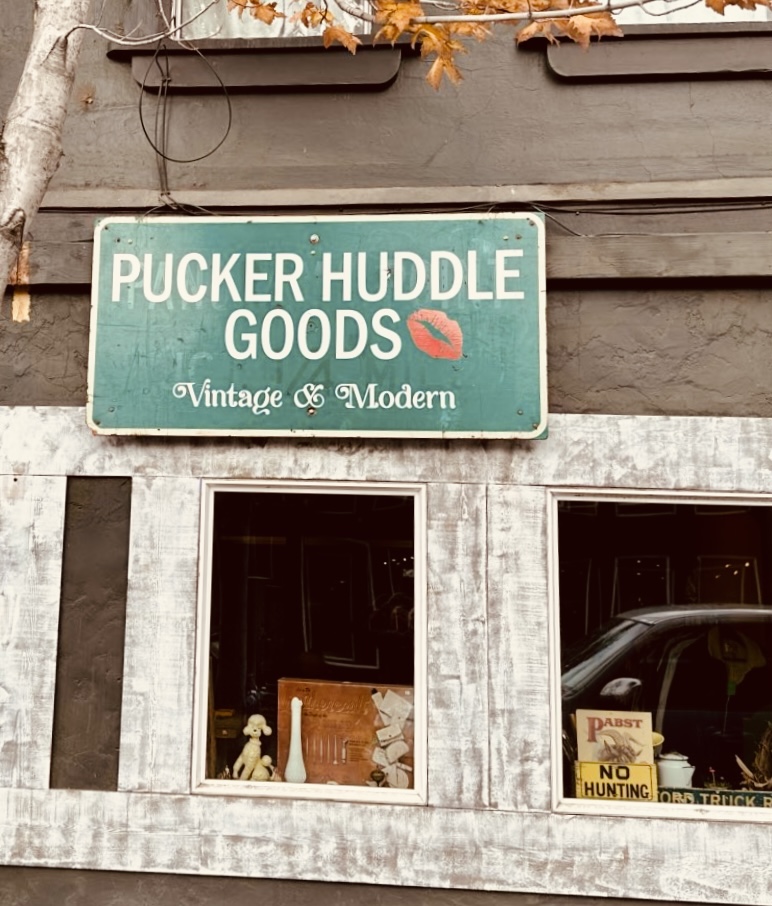 Pucker Huddle Goods Cook