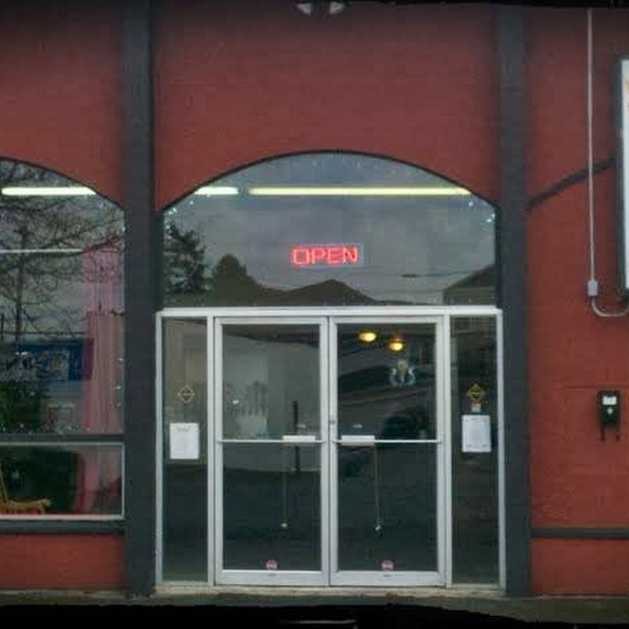 Brews Almighty­® Everett